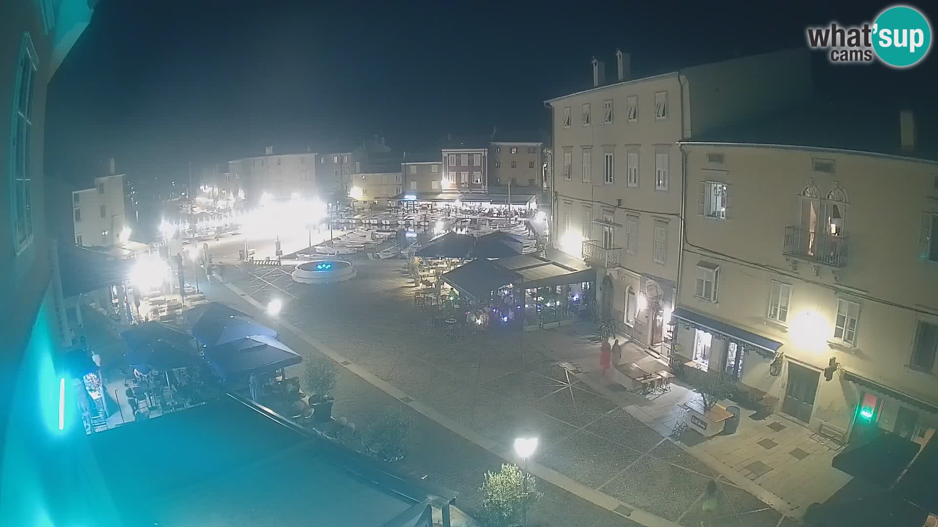 LIVE cam Cres città – piazza principale e “mandrač” – isola di Cherso – Croazia