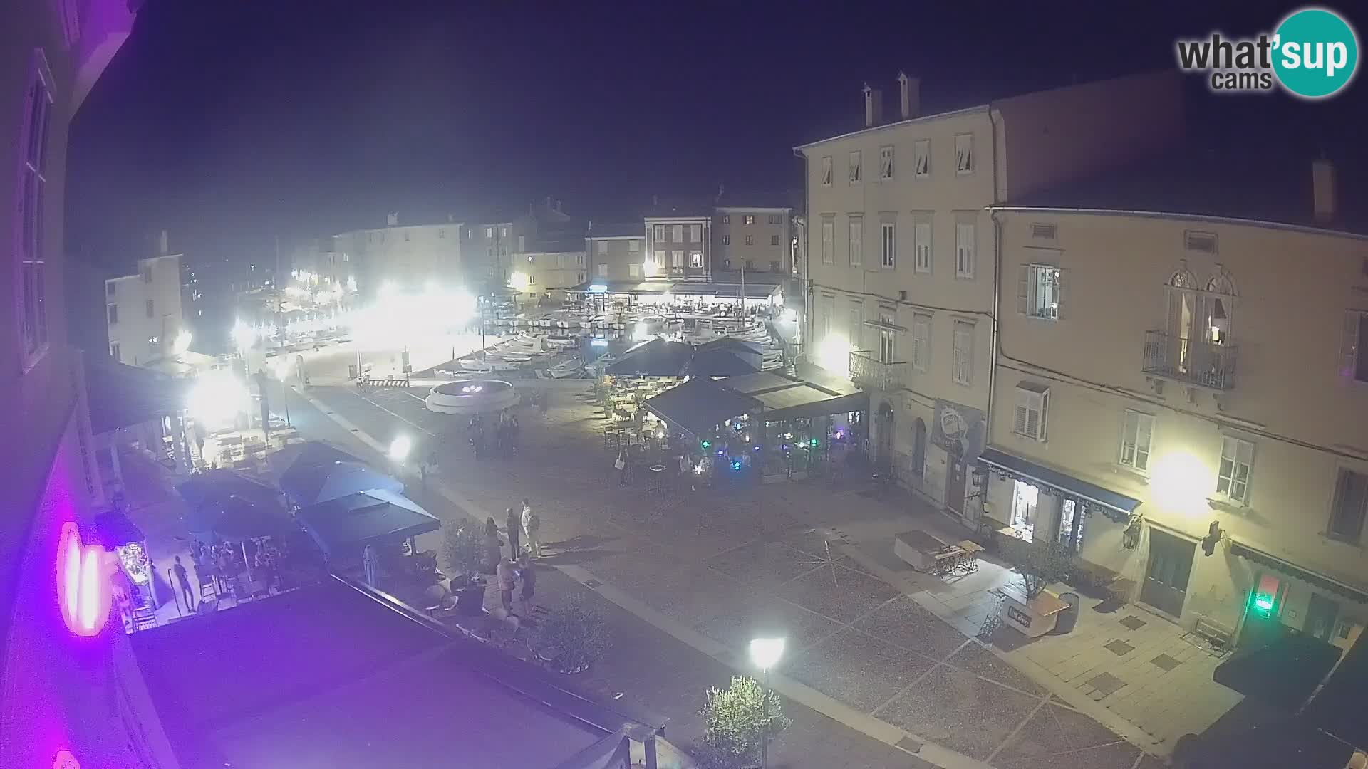 LIVE cam Cres Stadt – Hauptplatz und “mandrač” – Cres Insel – Kroatien