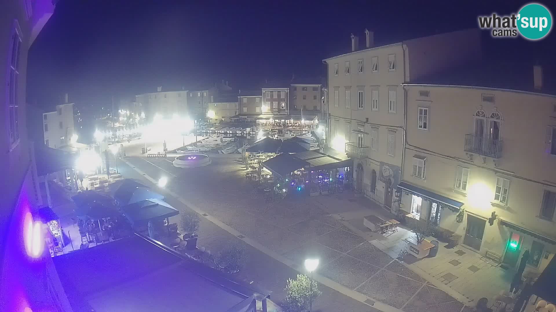 LIVE cam Cres città – piazza principale e “mandrač” – isola di Cherso – Croazia