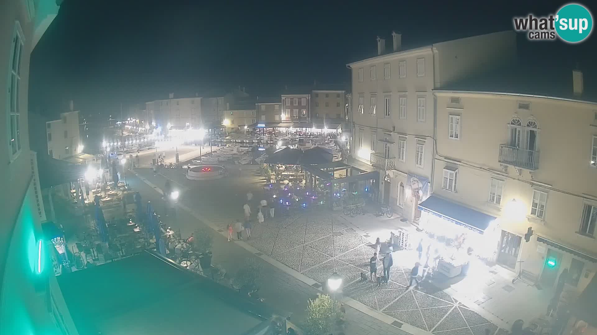 LIVE cam Cres Stadt – Hauptplatz und “mandrač” – Cres Insel – Kroatien