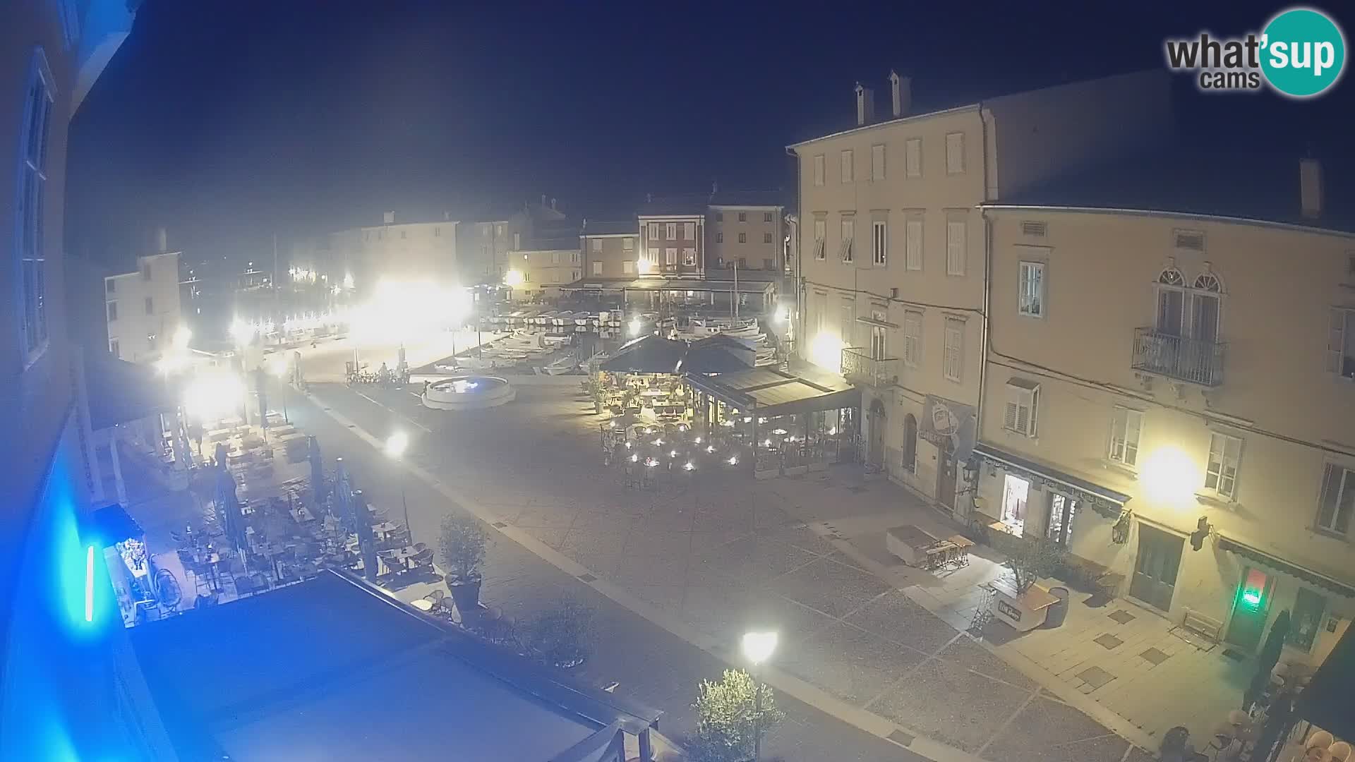 LIVE cam Cres Stadt – Hauptplatz und “mandrač” – Cres Insel – Kroatien