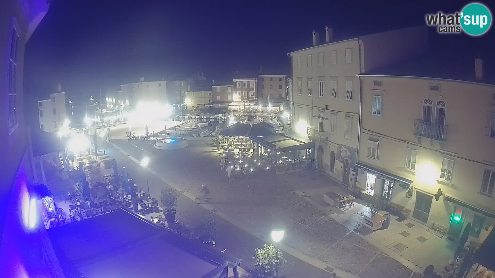 LIVE cam Cres città – piazza principale e “mandrač” – isola di Cherso – Croazia