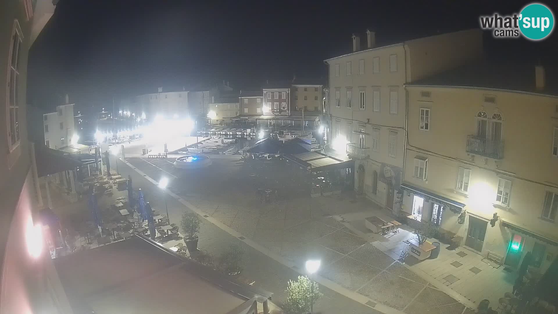 LIVE cam Cres Stadt – Hauptplatz und “mandrač” – Cres Insel – Kroatien