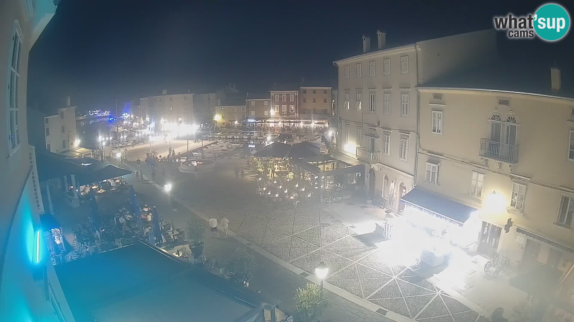 LIVE cam Cres città – piazza principale e “mandrač” – isola di Cherso – Croazia