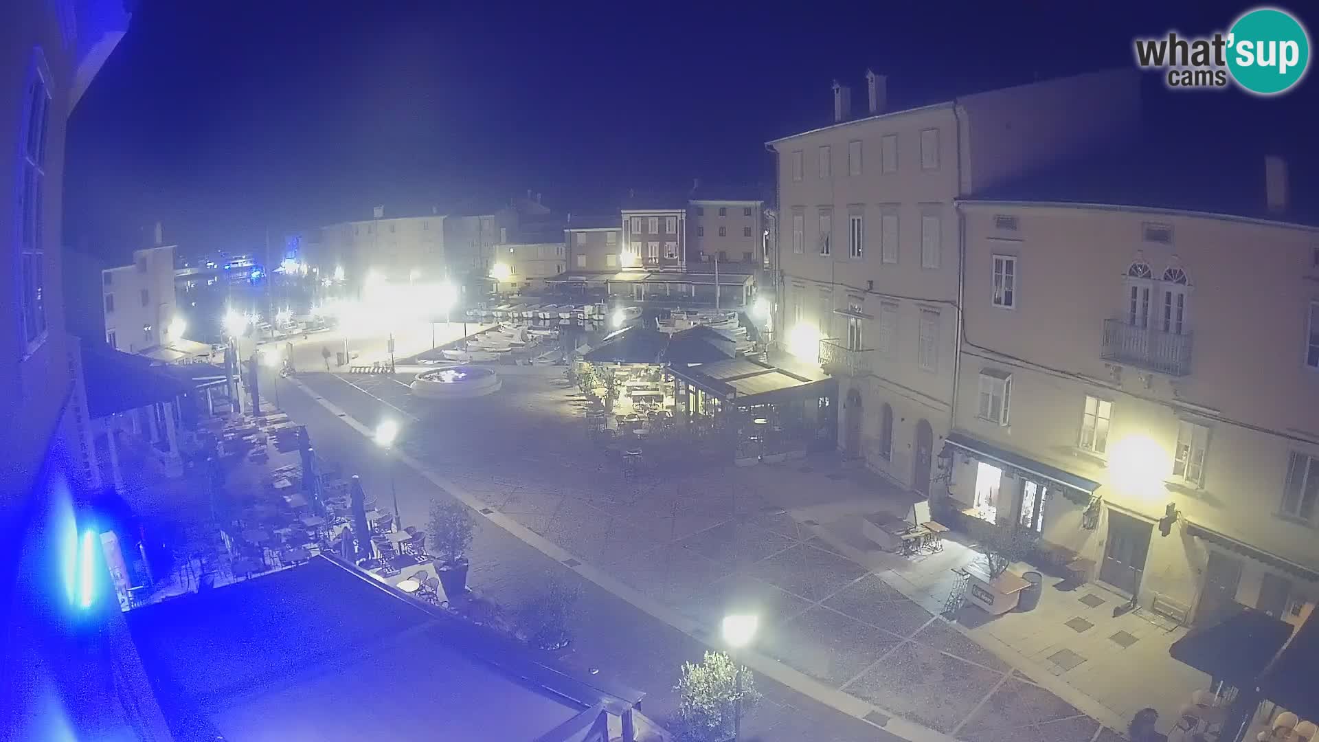 LIVE cam Cres city – place principale et “mandrač” – île de Cres – Croatie