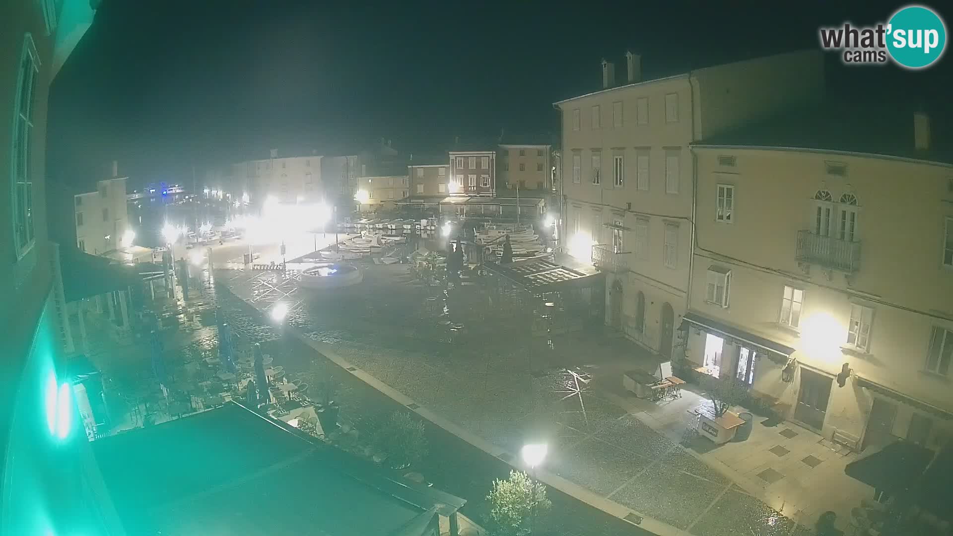 LIVE cam Cres city – place principale et “mandrač” – île de Cres – Croatie