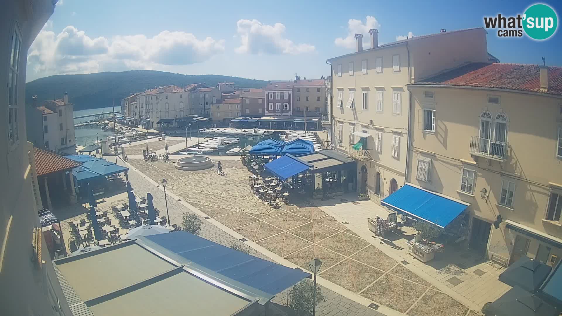 LIVE cam Cres città – piazza principale e “mandrač” – isola di Cherso – Croazia