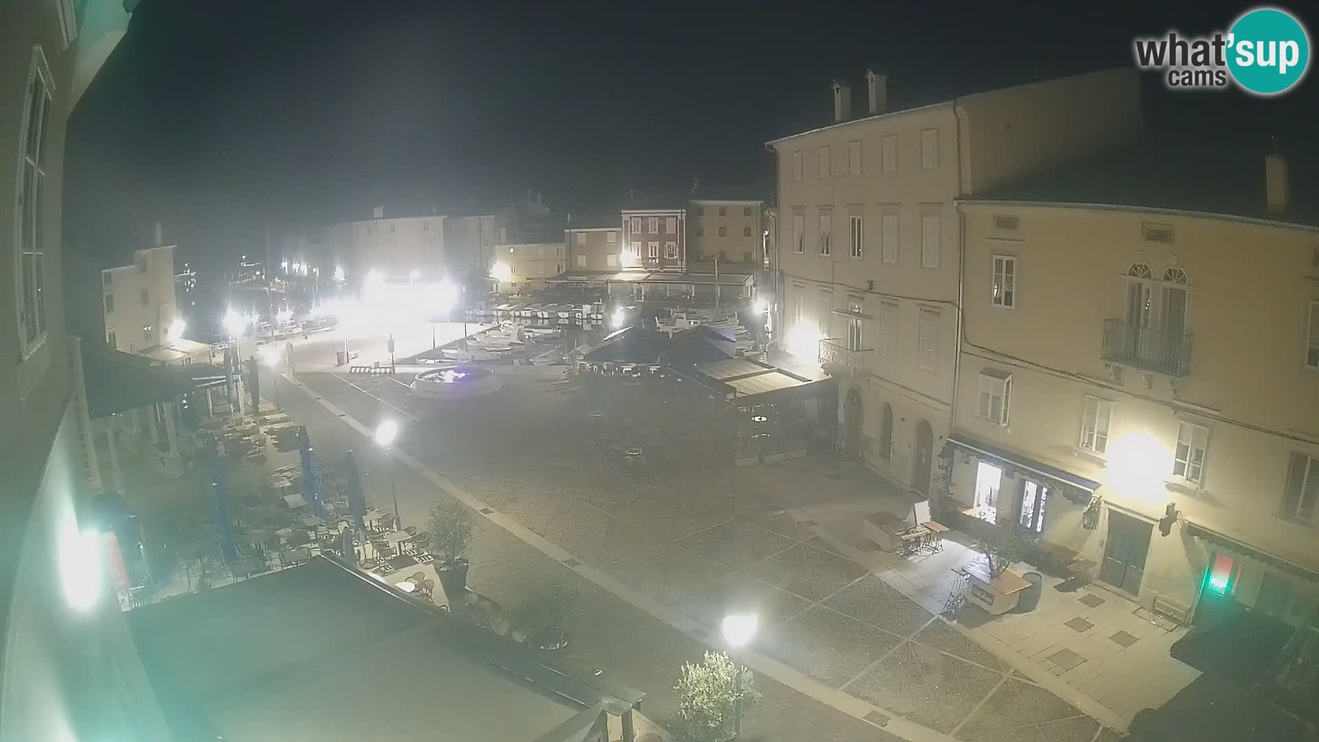 LIVE cam Cres città – piazza principale e “mandrač” – isola di Cherso – Croazia