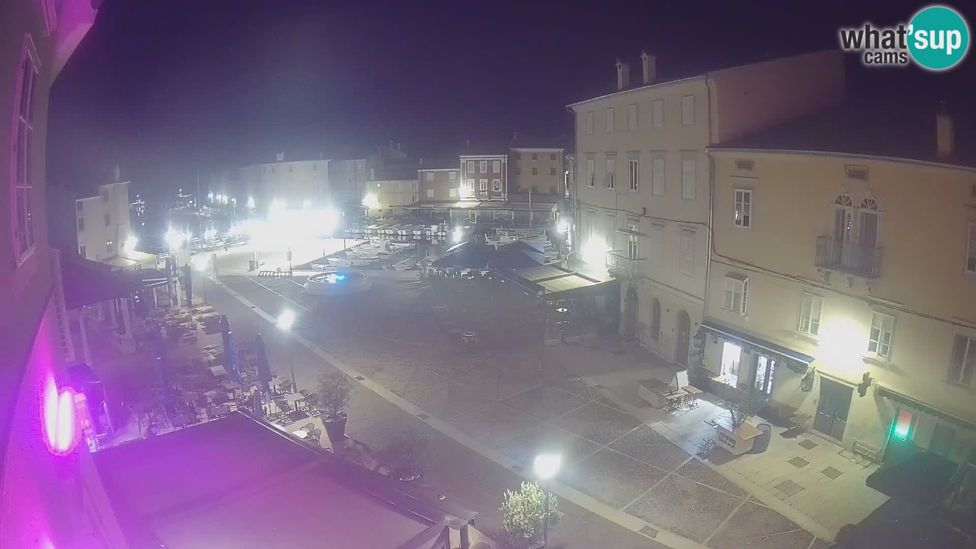 LIVE cam Cres città – piazza principale e “mandrač” – isola di Cherso – Croazia