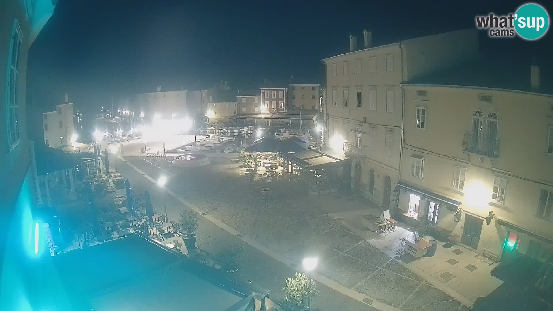 LIVE cam Cres Stadt – Hauptplatz und “mandrač” – Cres Insel – Kroatien