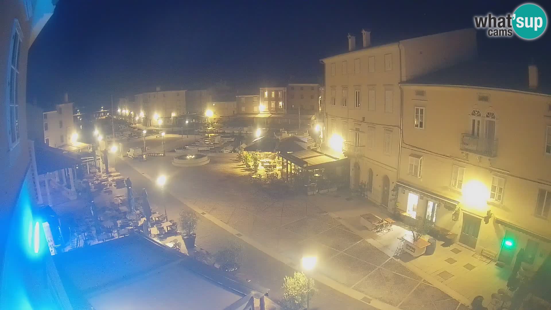 LIVE cam Cres città – piazza principale e “mandrač” – isola di Cherso – Croazia