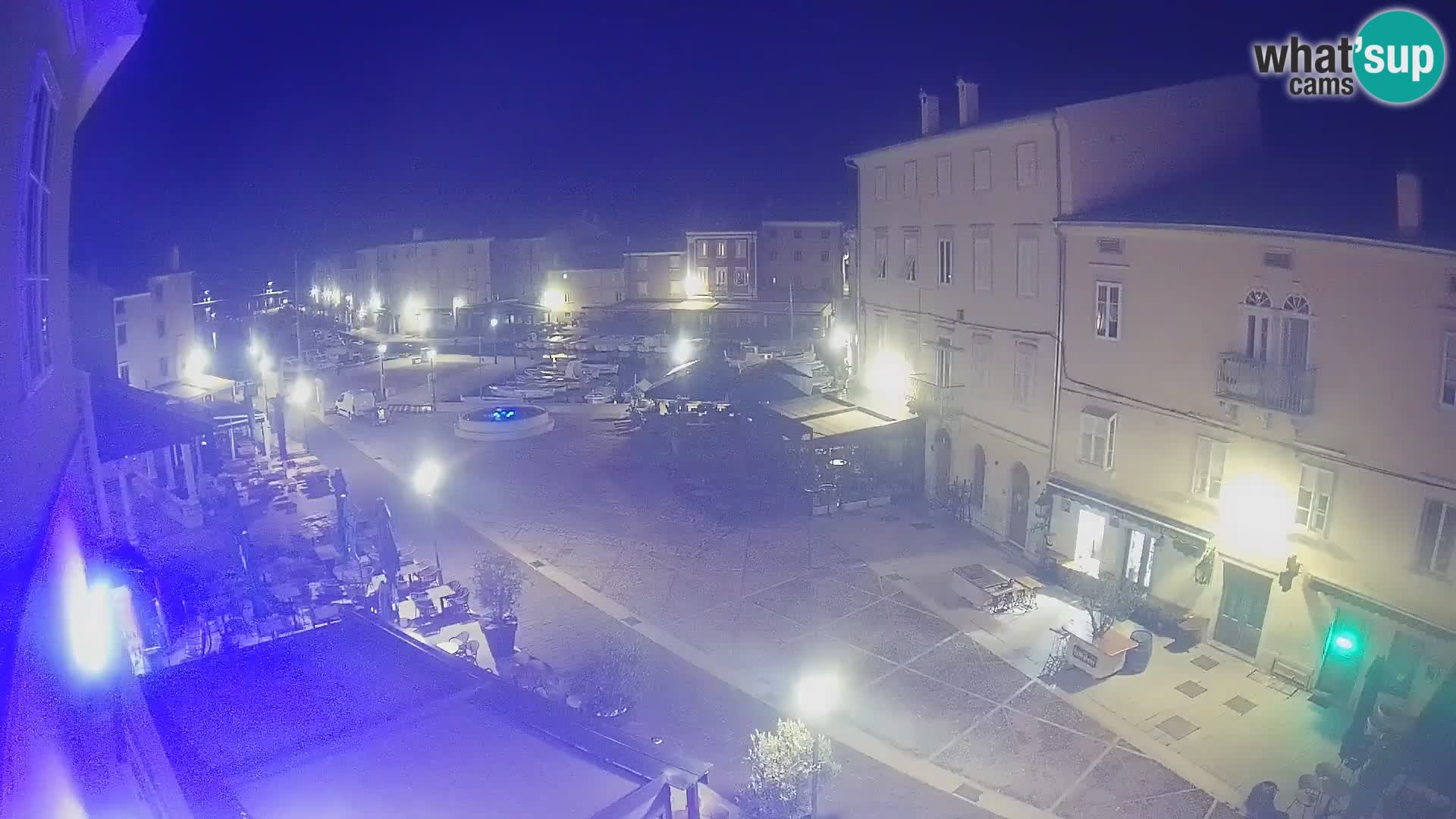 LIVE cam Cres Stadt – Hauptplatz und “mandrač” – Cres Insel – Kroatien