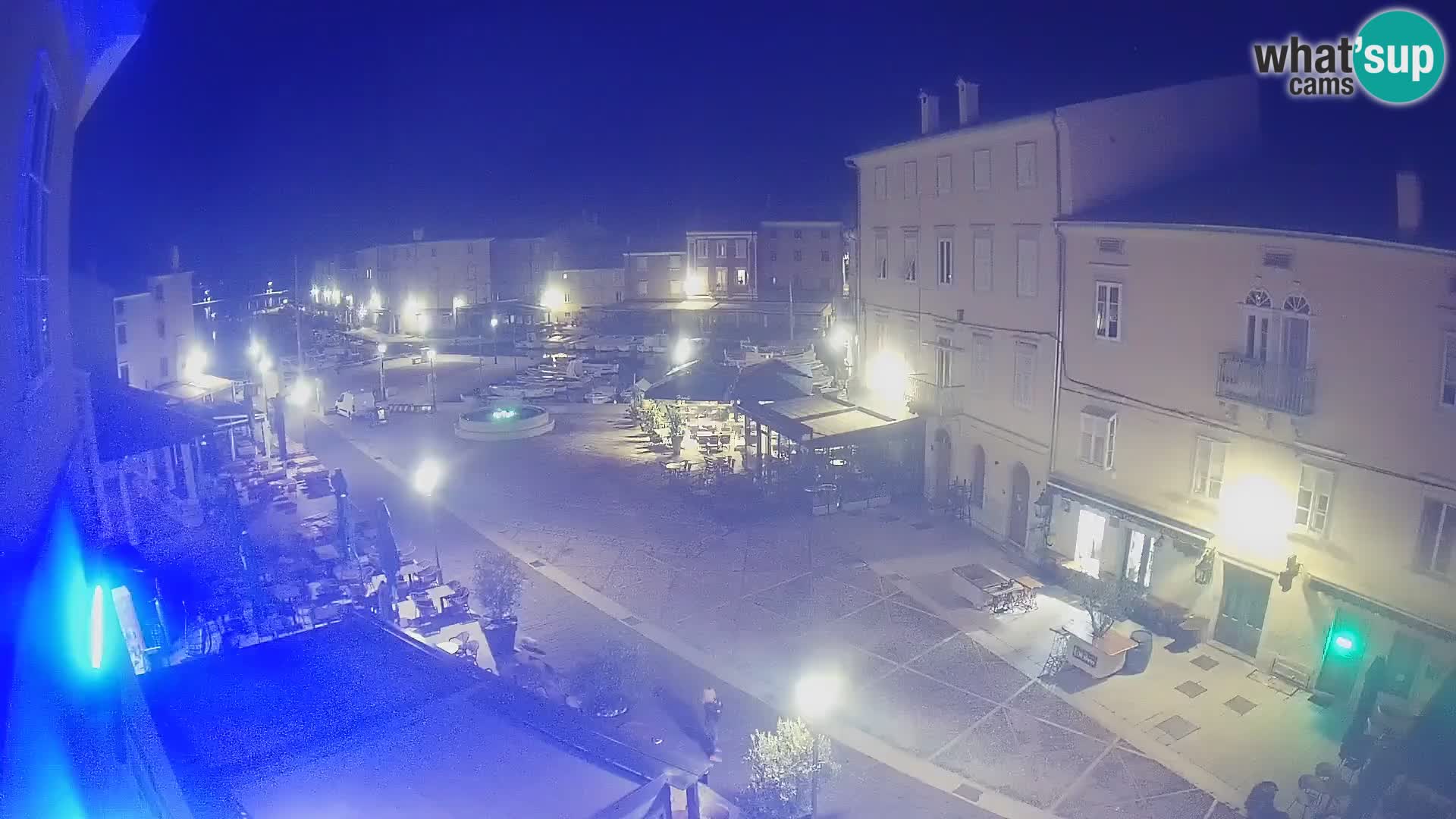 LIVE cam Cres Stadt – Hauptplatz und “mandrač” – Cres Insel – Kroatien