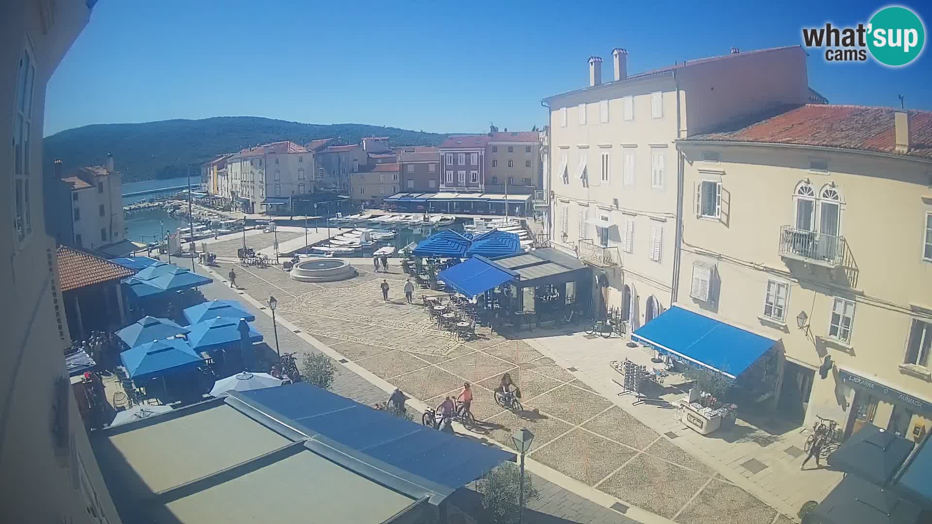 LIVE cam Cres city – main square and “mandrač” – Cres island – Croatia