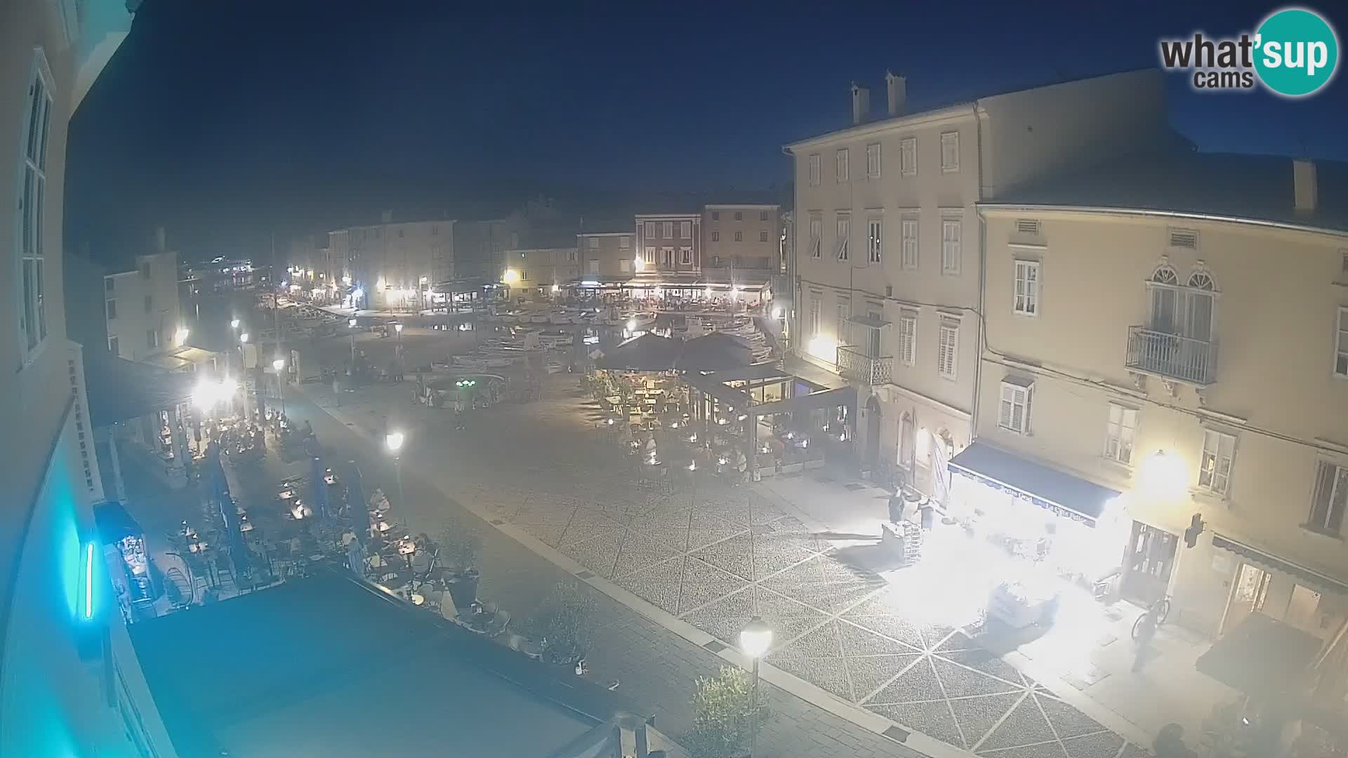 LIVE cam Cres città – piazza principale e “mandrač” – isola di Cherso – Croazia