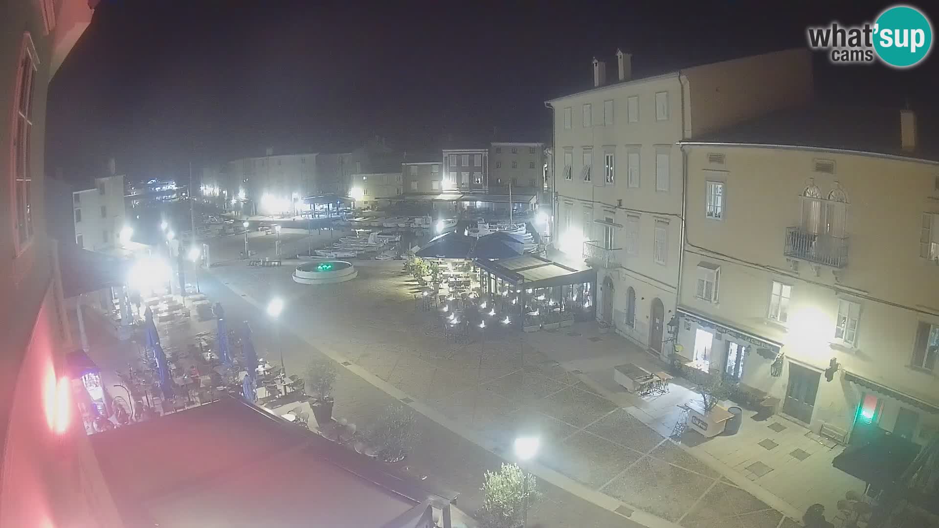 LIVE cam Cres Stadt – Hauptplatz und “mandrač” – Cres Insel – Kroatien