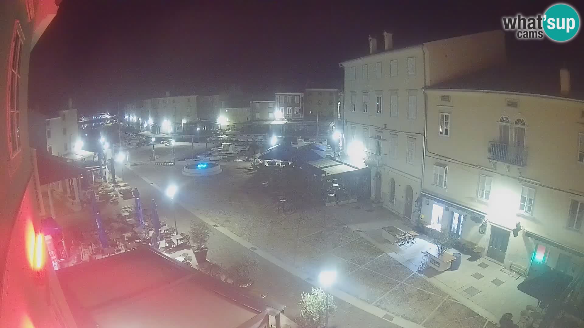 LIVE cam Cres city – place principale et “mandrač” – île de Cres – Croatie