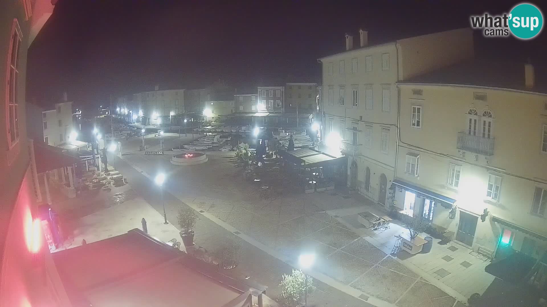 LIVE cam Cres city – place principale et “mandrač” – île de Cres – Croatie