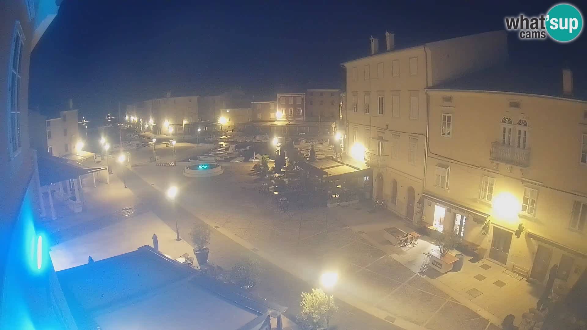 LIVE cam Cres città – piazza principale e “mandrač” – isola di Cherso – Croazia