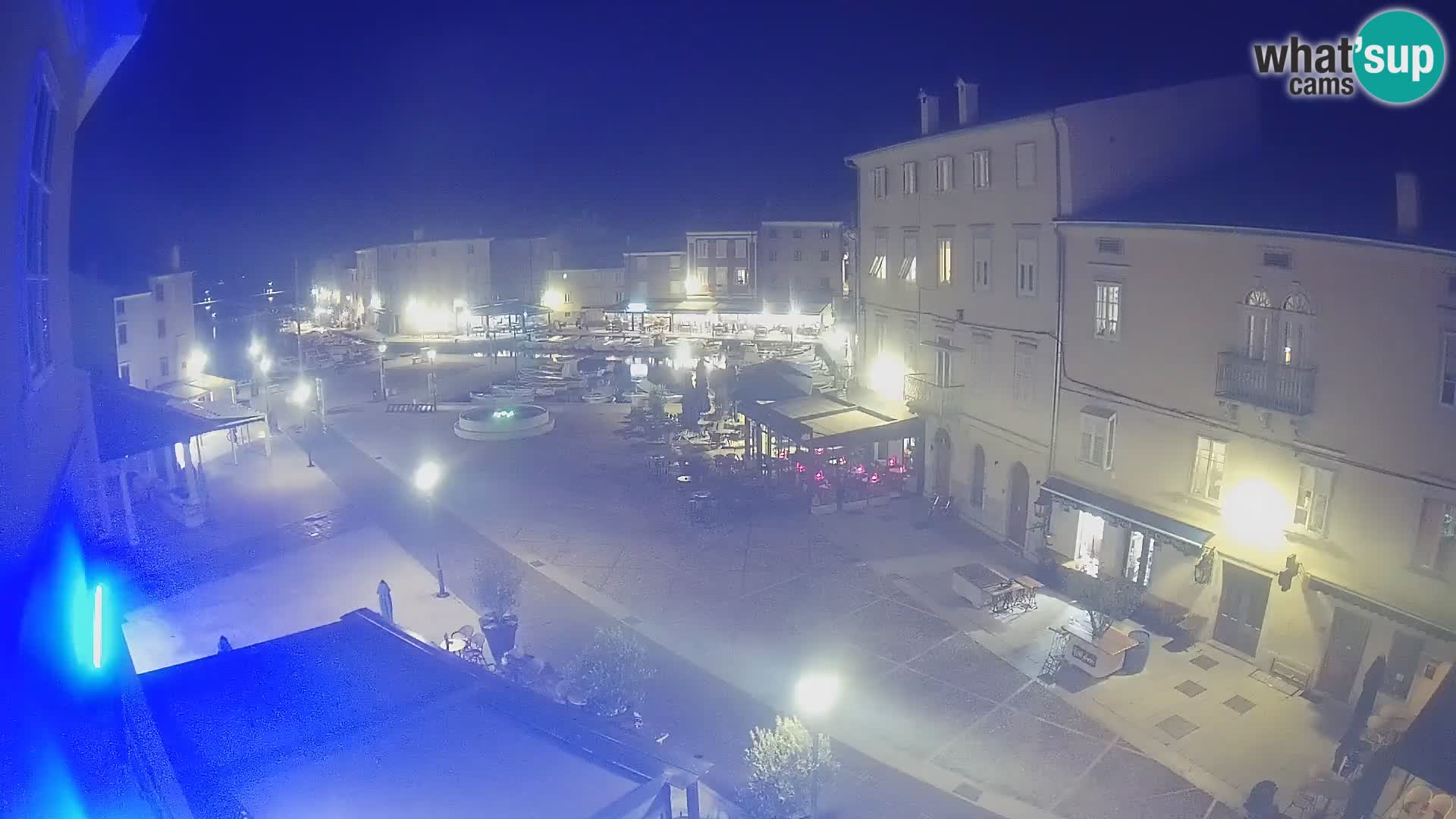 LIVE cam Cres città – piazza principale e “mandrač” – isola di Cherso – Croazia