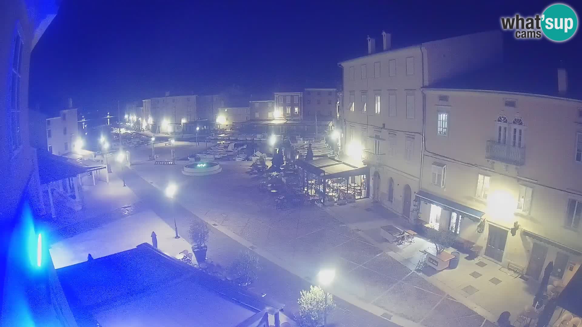 LIVE cam Cres città – piazza principale e “mandrač” – isola di Cherso – Croazia