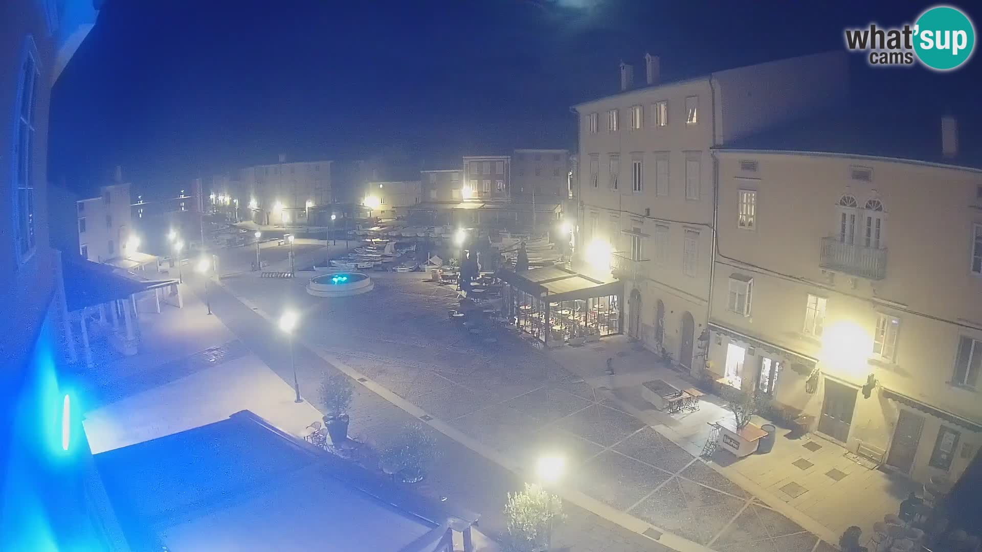 LIVE cam Cres città – piazza principale e “mandrač” – isola di Cherso – Croazia