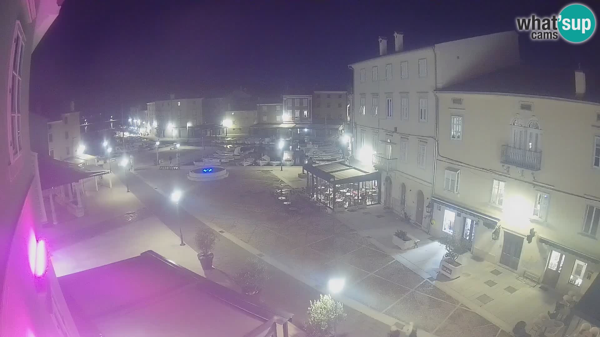 LIVE cam Cres Stadt – Hauptplatz und “mandrač” – Cres Insel – Kroatien