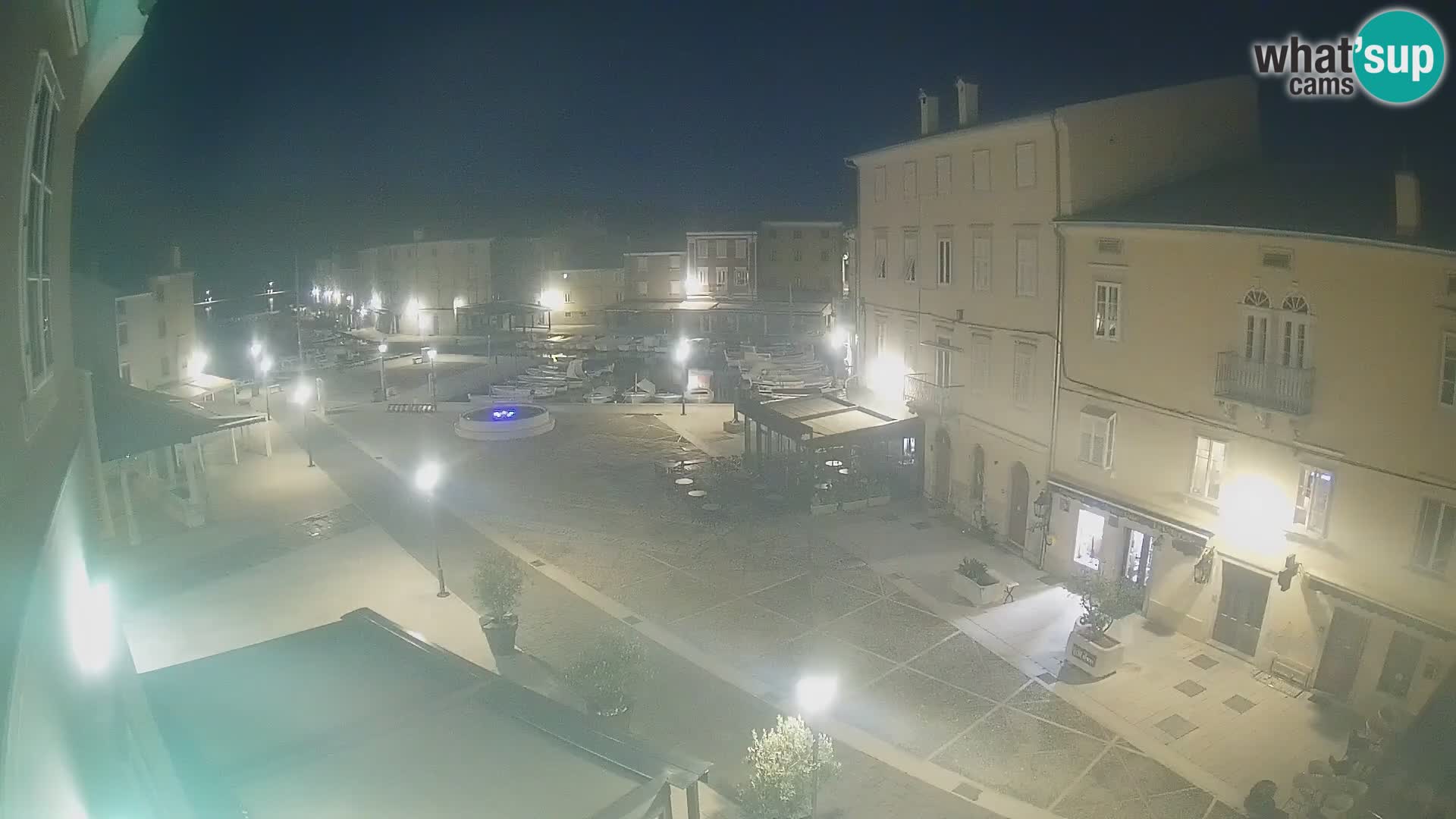 LIVE cam Cres Stadt – Hauptplatz und “mandrač” – Cres Insel – Kroatien