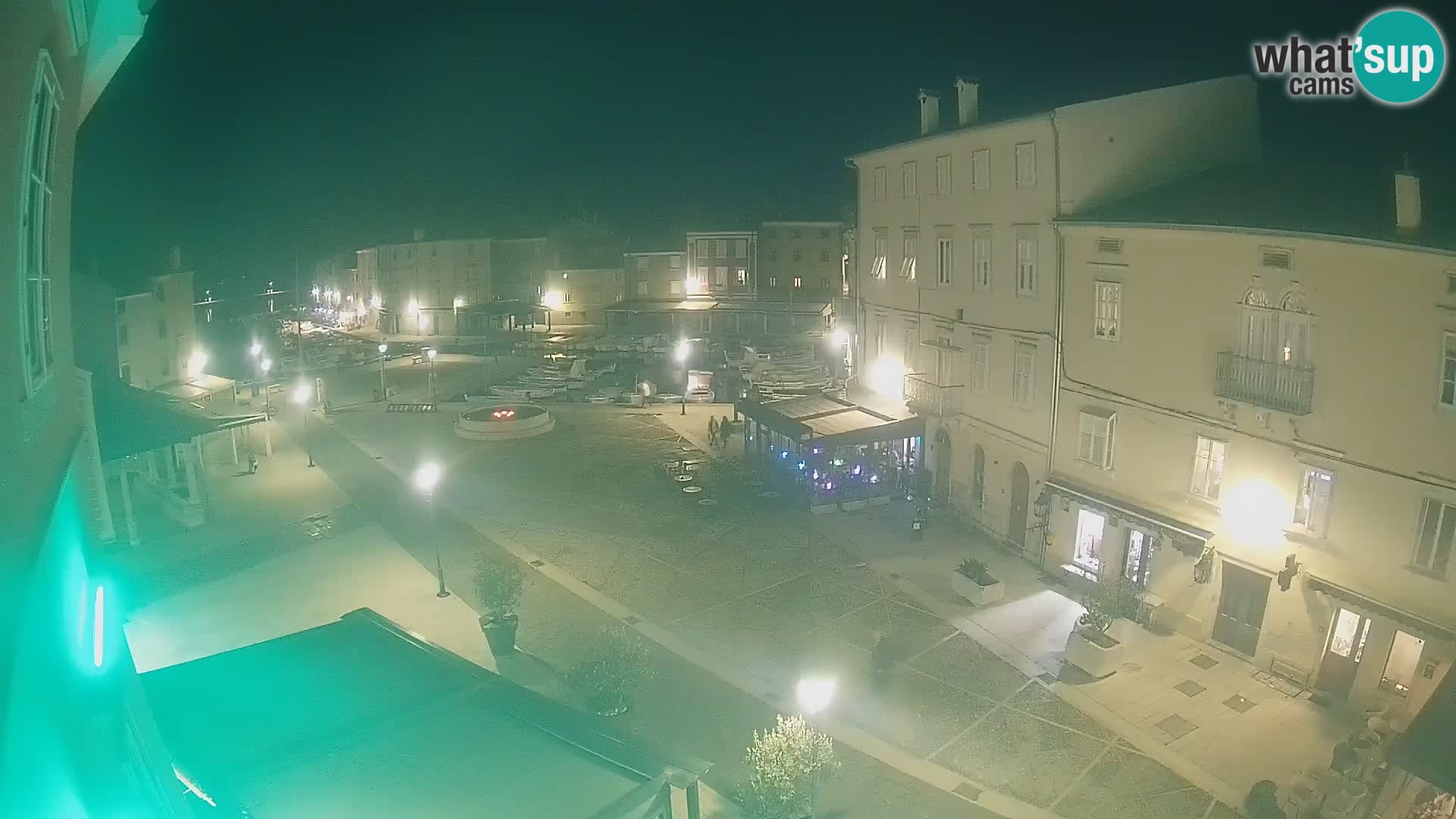 LIVE cam Cres Stadt – Hauptplatz und “mandrač” – Cres Insel – Kroatien