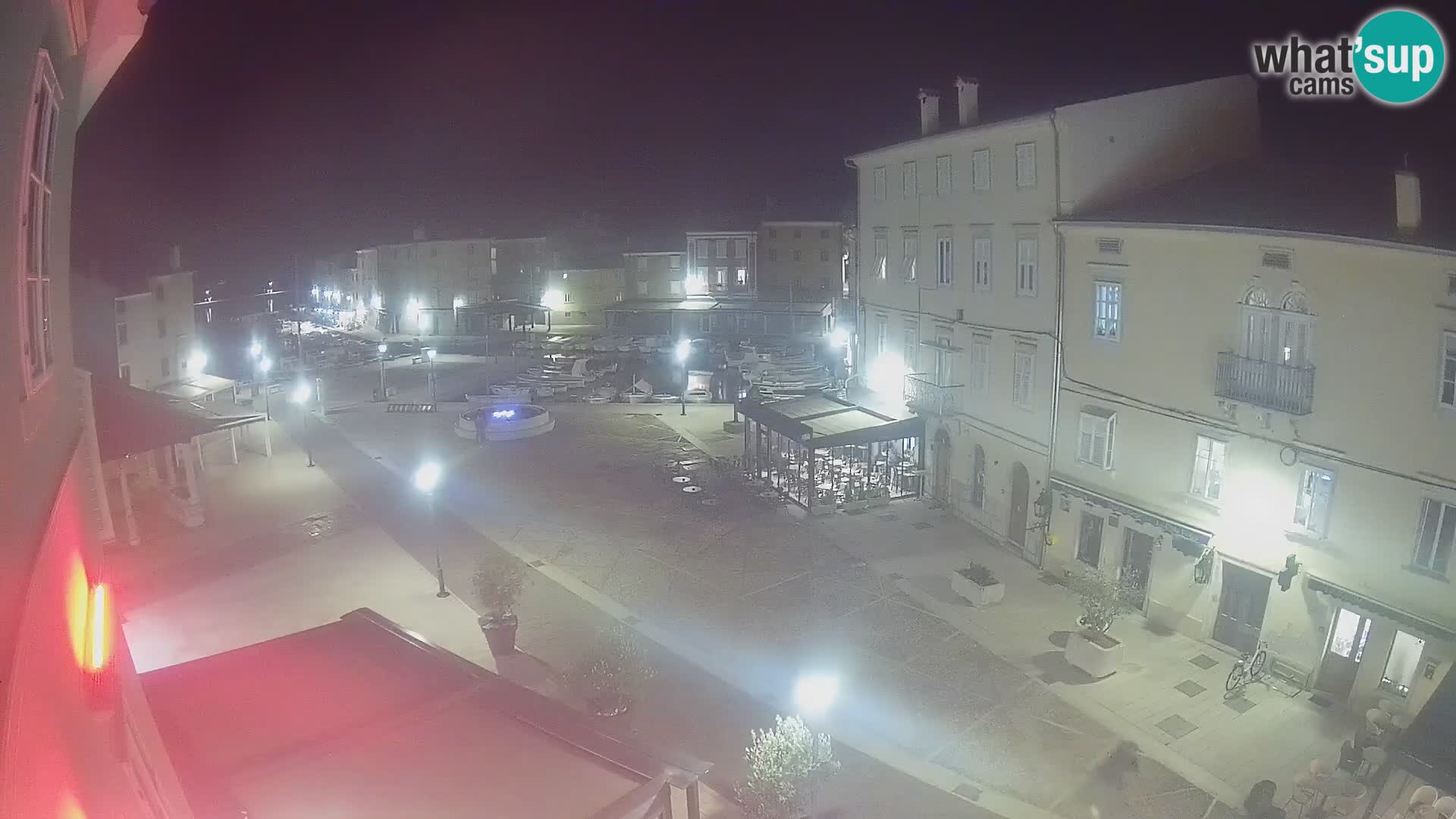 LIVE cam Cres città – piazza principale e “mandrač” – isola di Cherso – Croazia