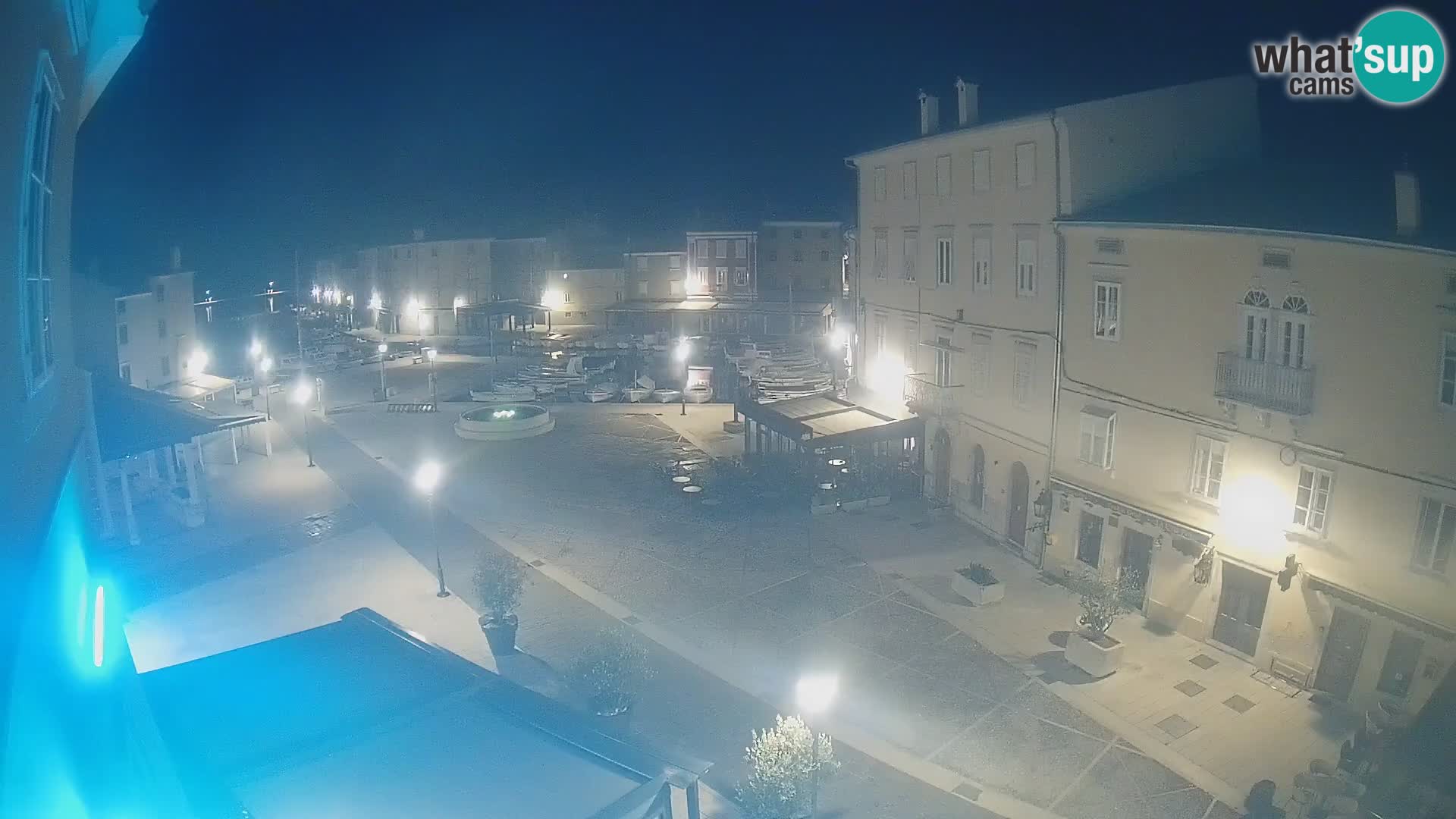 LIVE cam Cres città – piazza principale e “mandrač” – isola di Cherso – Croazia