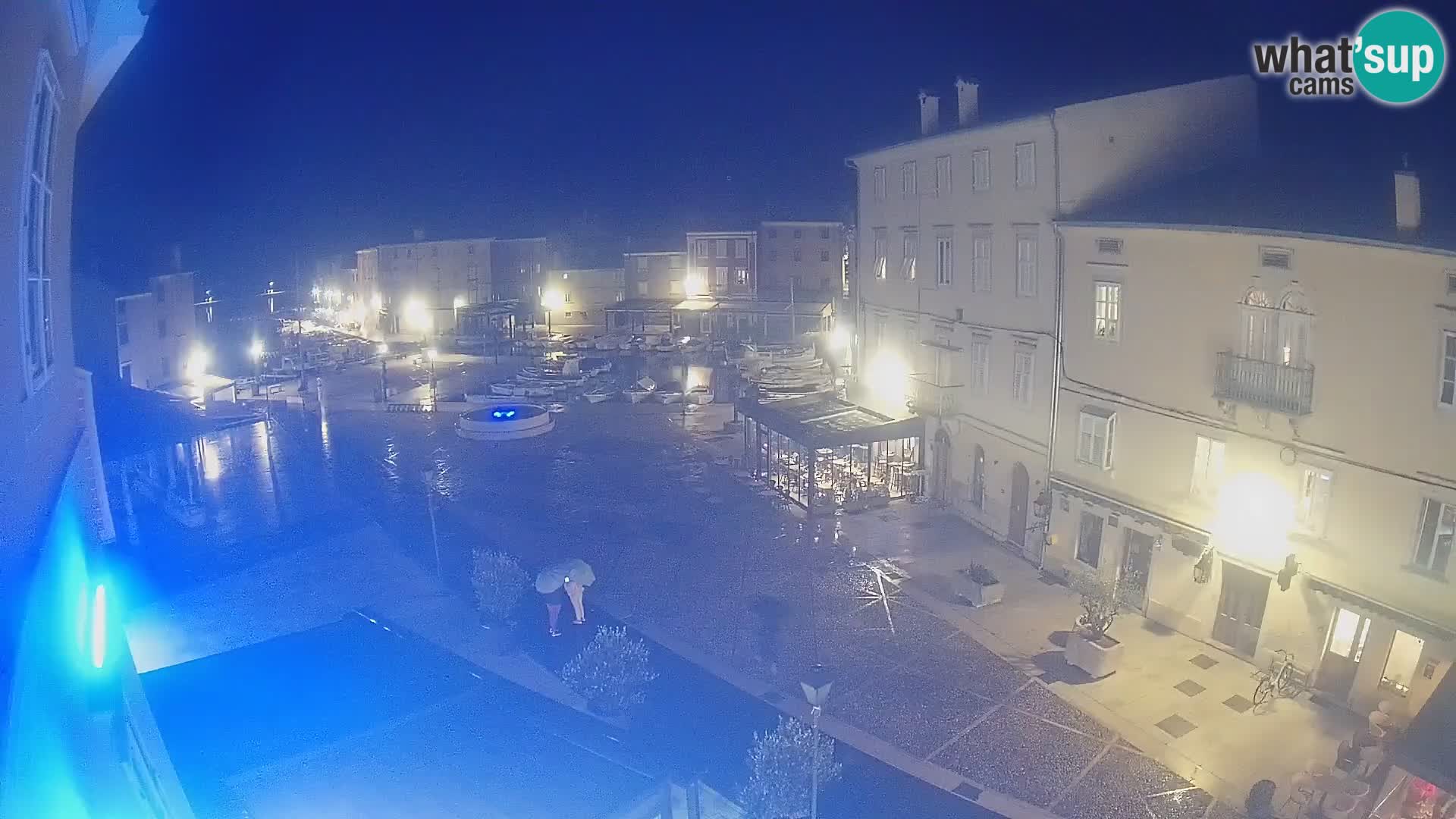 LIVE cam Cres Stadt – Hauptplatz und “mandrač” – Cres Insel – Kroatien