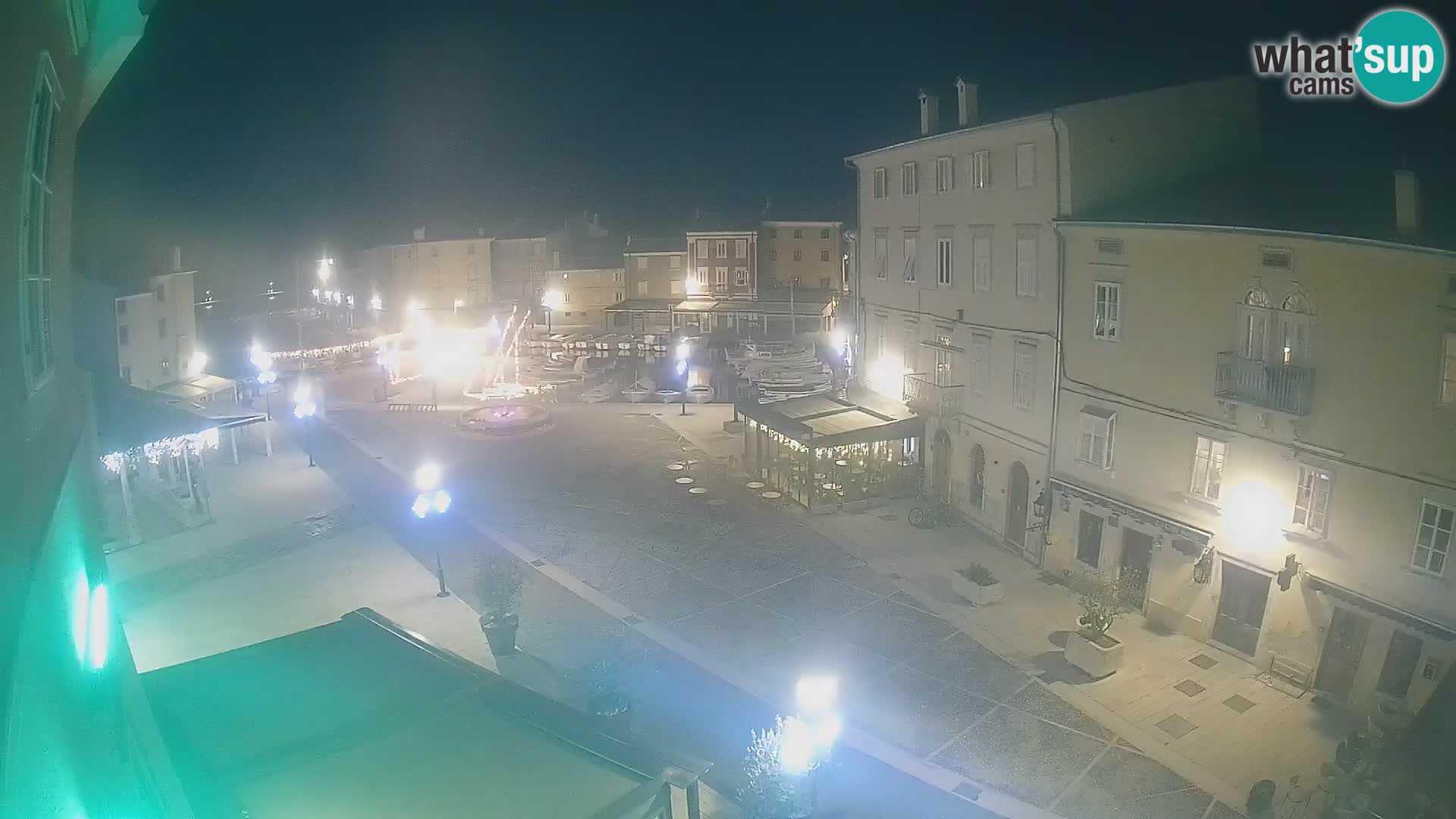 LIVE cam Cres Stadt – Hauptplatz und “mandrač” – Cres Insel – Kroatien