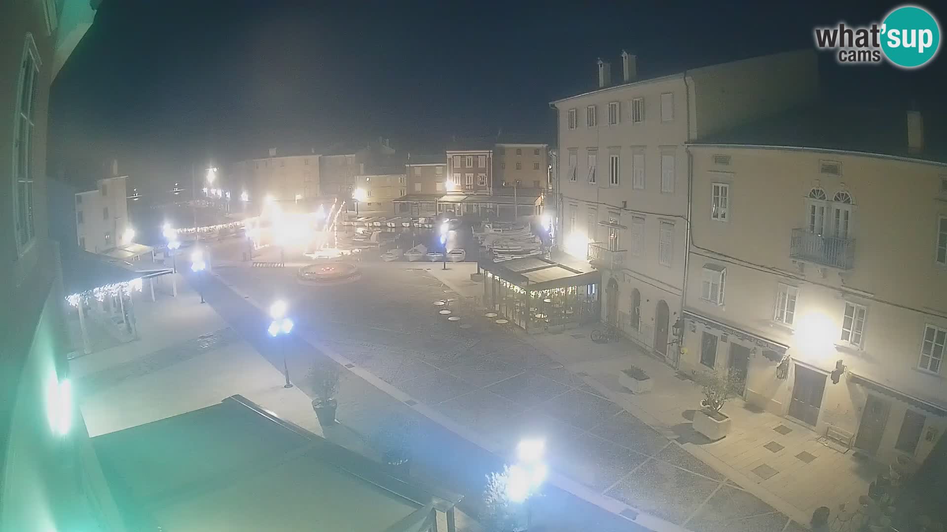 LIVE cam Cres Stadt – Hauptplatz und “mandrač” – Cres Insel – Kroatien