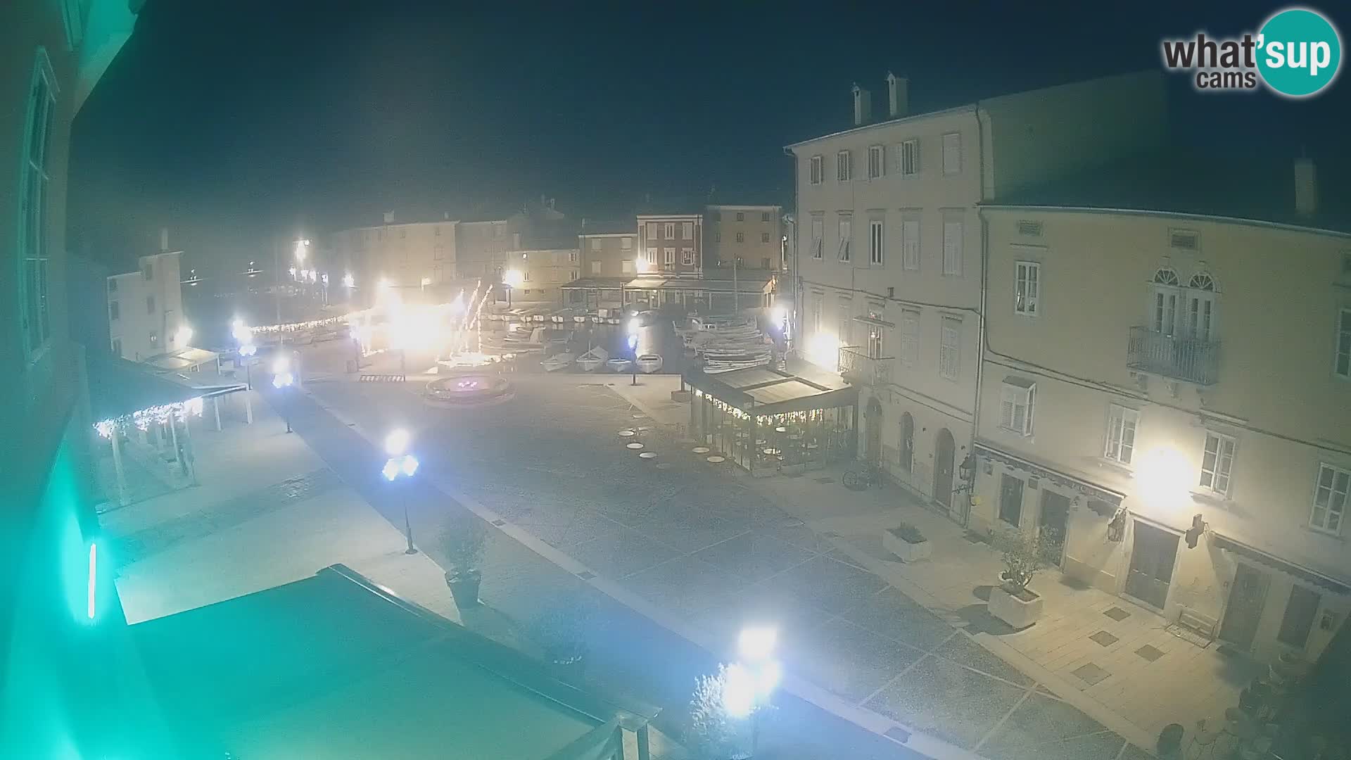 LIVE cam Cres città – piazza principale e “mandrač” – isola di Cherso – Croazia