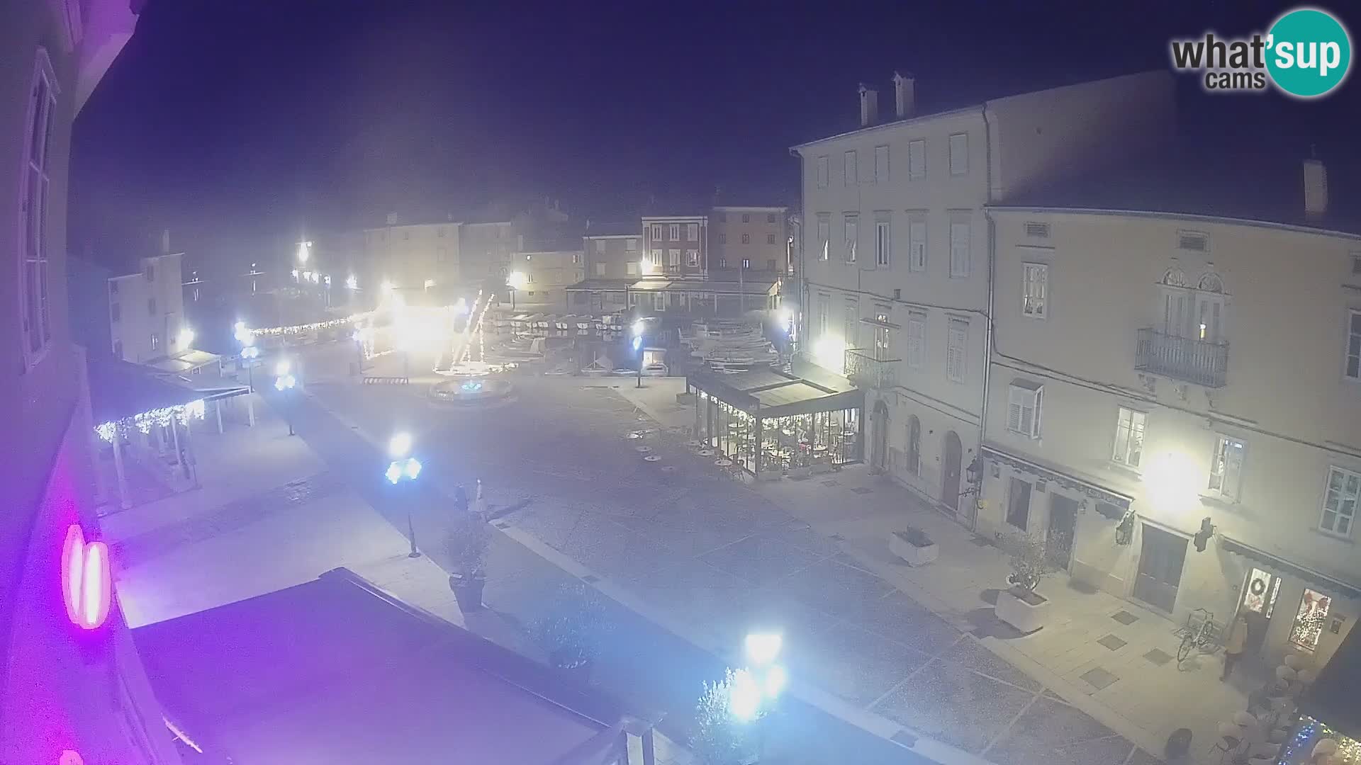 LIVE cam Cres città – piazza principale e “mandrač” – isola di Cherso – Croazia