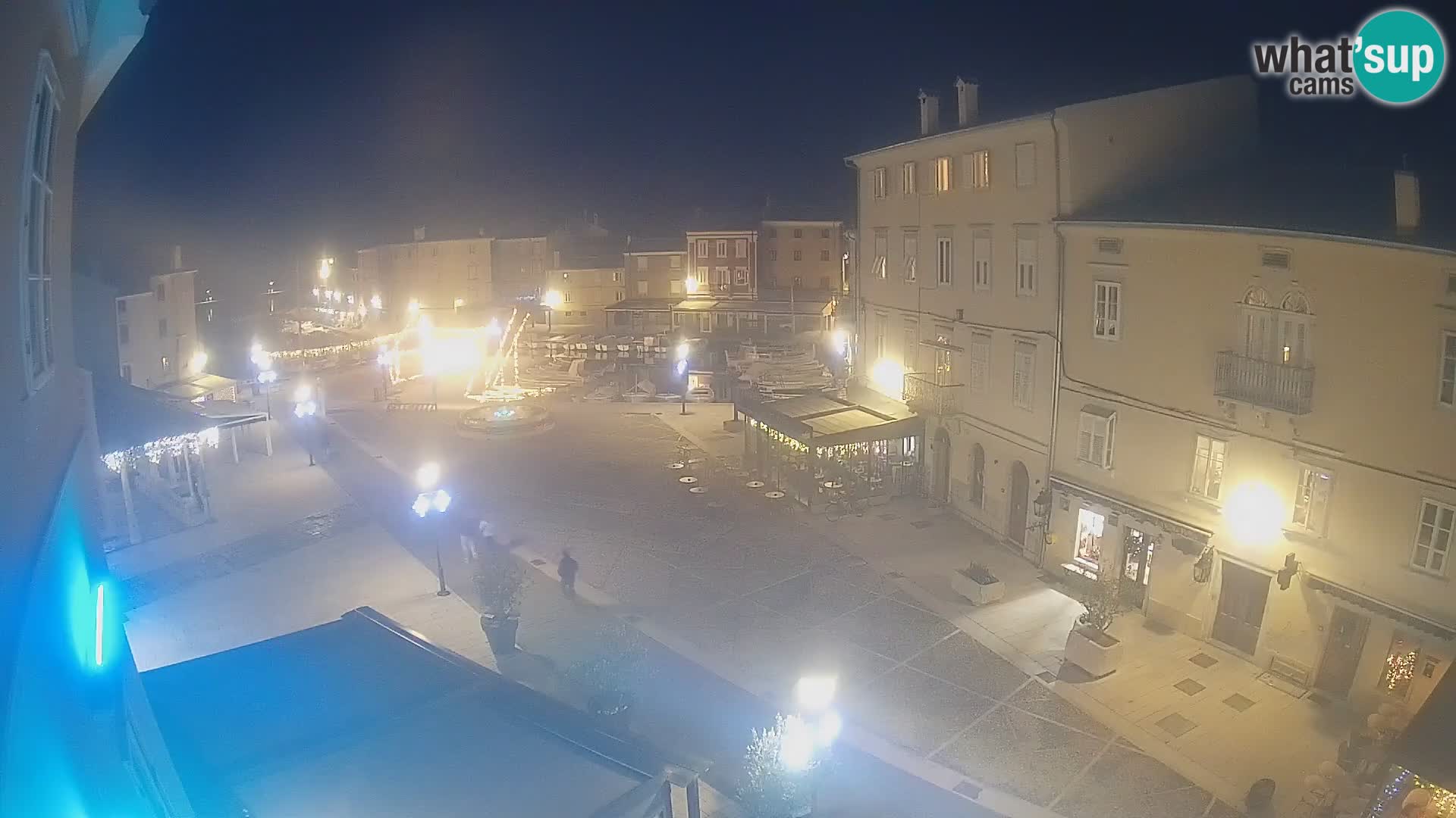 LIVE cam Cres città – piazza principale e “mandrač” – isola di Cherso – Croazia
