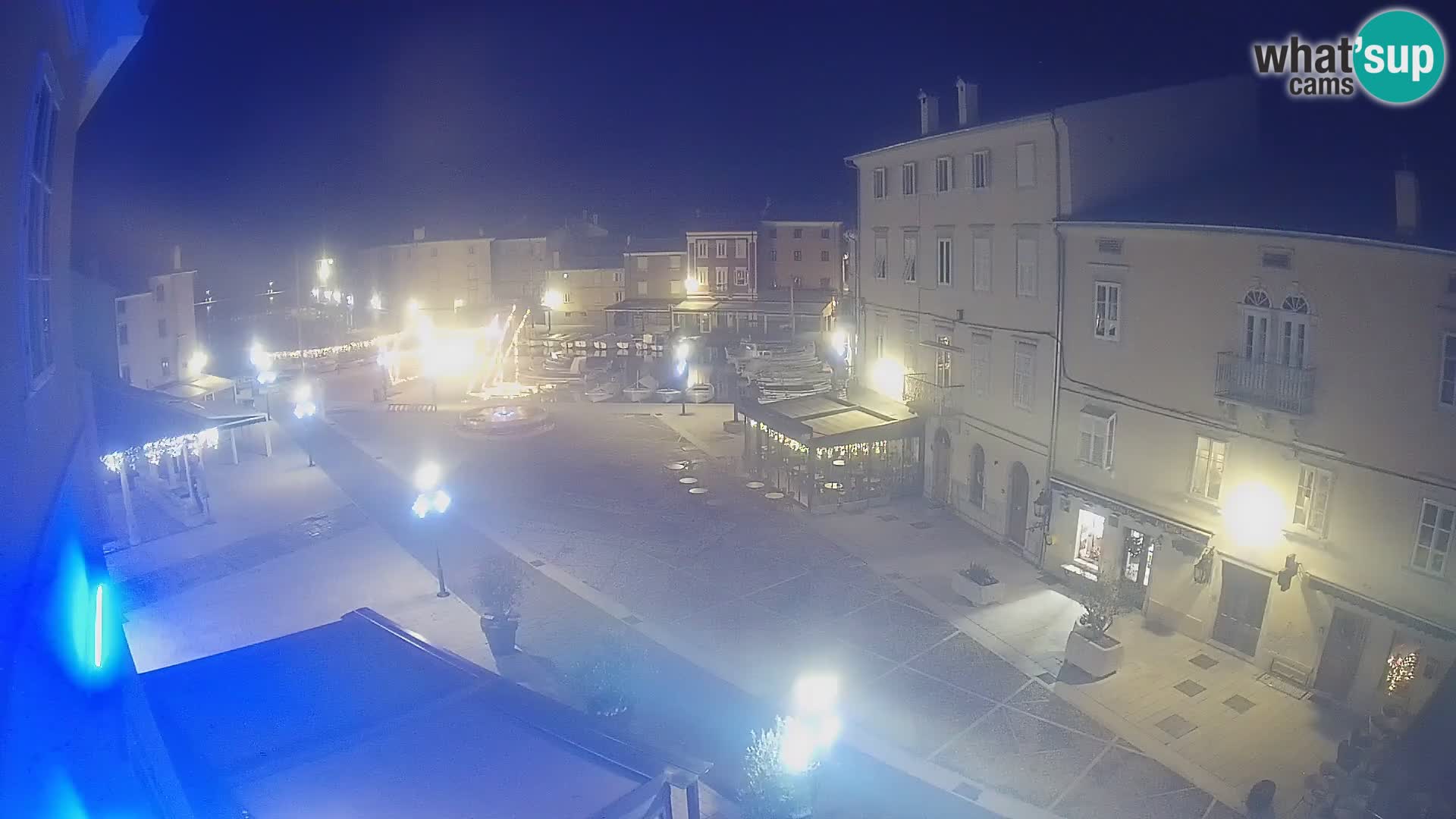 LIVE cam Cres città – piazza principale e “mandrač” – isola di Cherso – Croazia