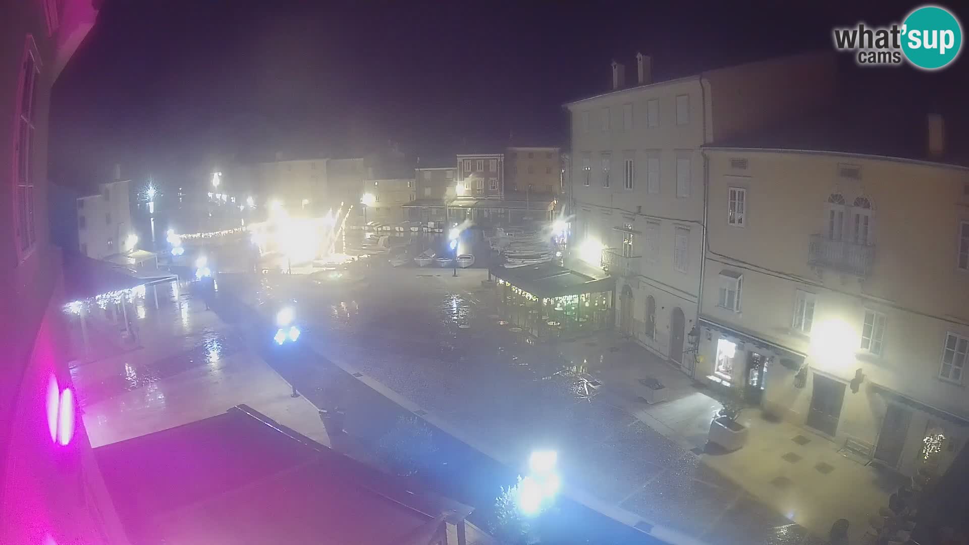 LIVE cam Cres città – piazza principale e “mandrač” – isola di Cherso – Croazia