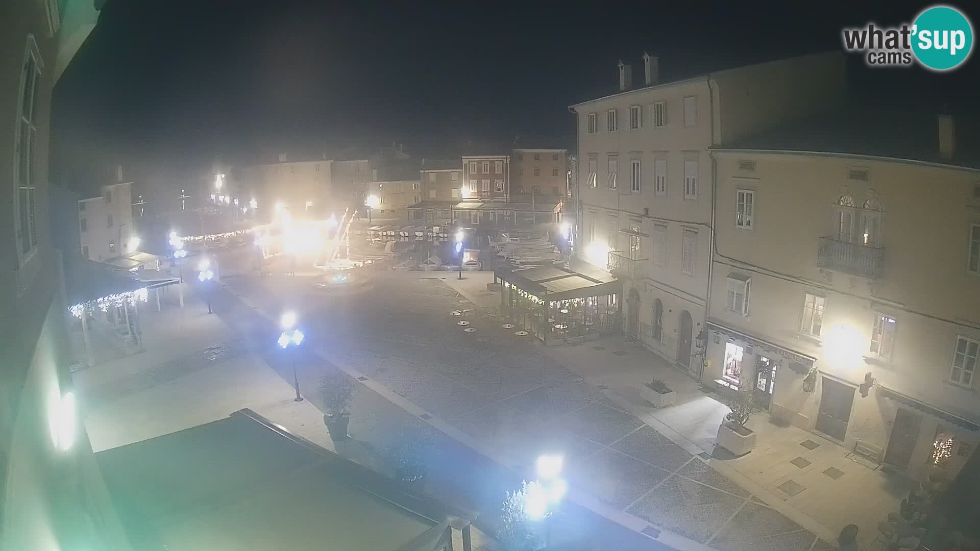 LIVE cam Cres città – piazza principale e “mandrač” – isola di Cherso – Croazia