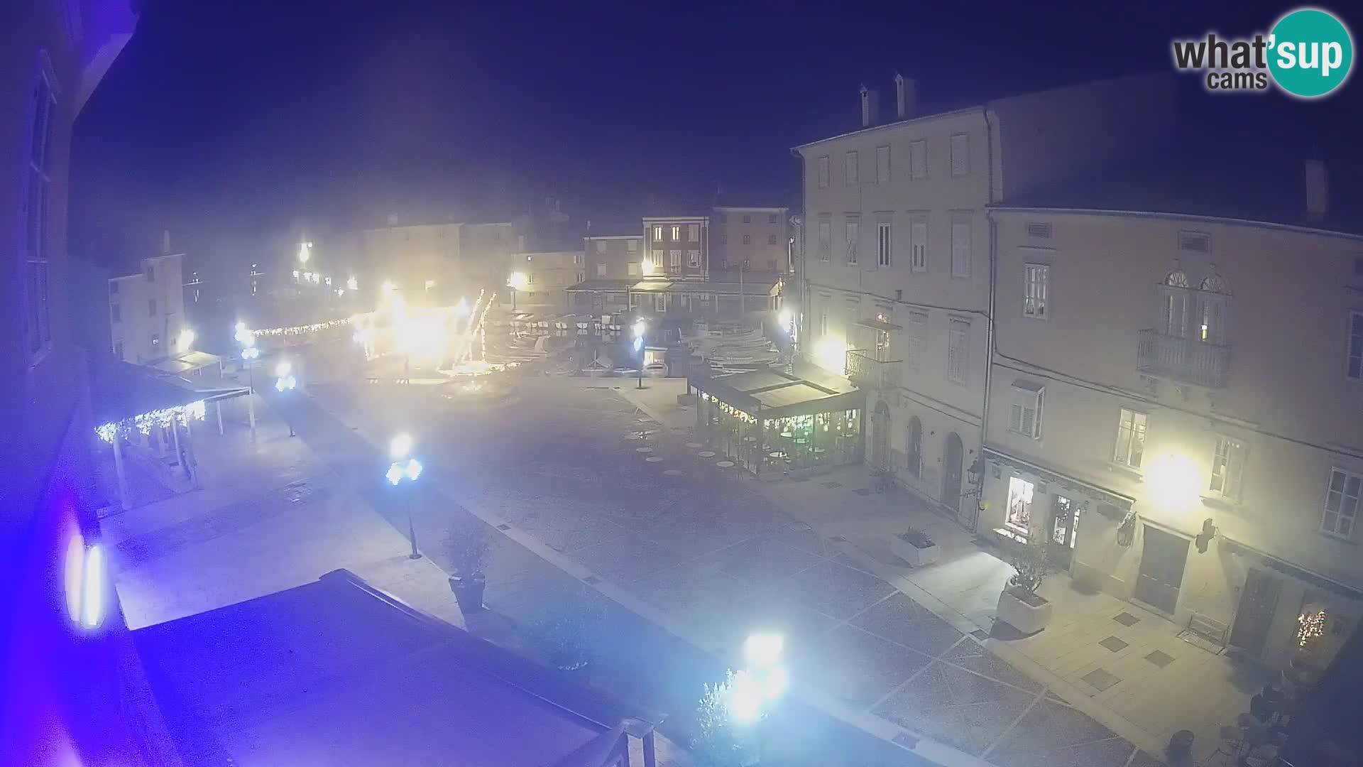 LIVE cam Cres Stadt – Hauptplatz und “mandrač” – Cres Insel – Kroatien