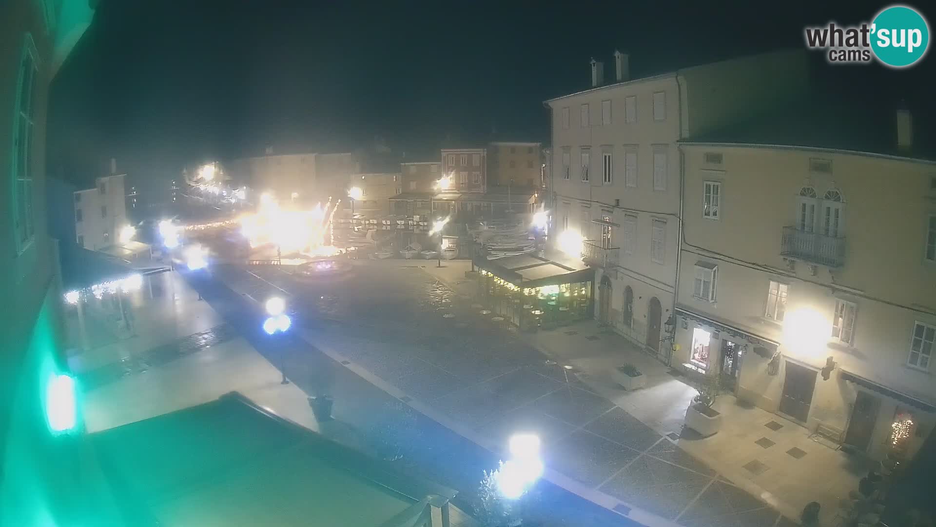 LIVE cam Cres Stadt – Hauptplatz und “mandrač” – Cres Insel – Kroatien