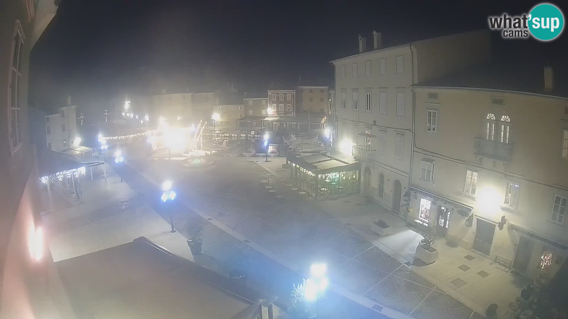 LIVE cam Cres Stadt – Hauptplatz und “mandrač” – Cres Insel – Kroatien