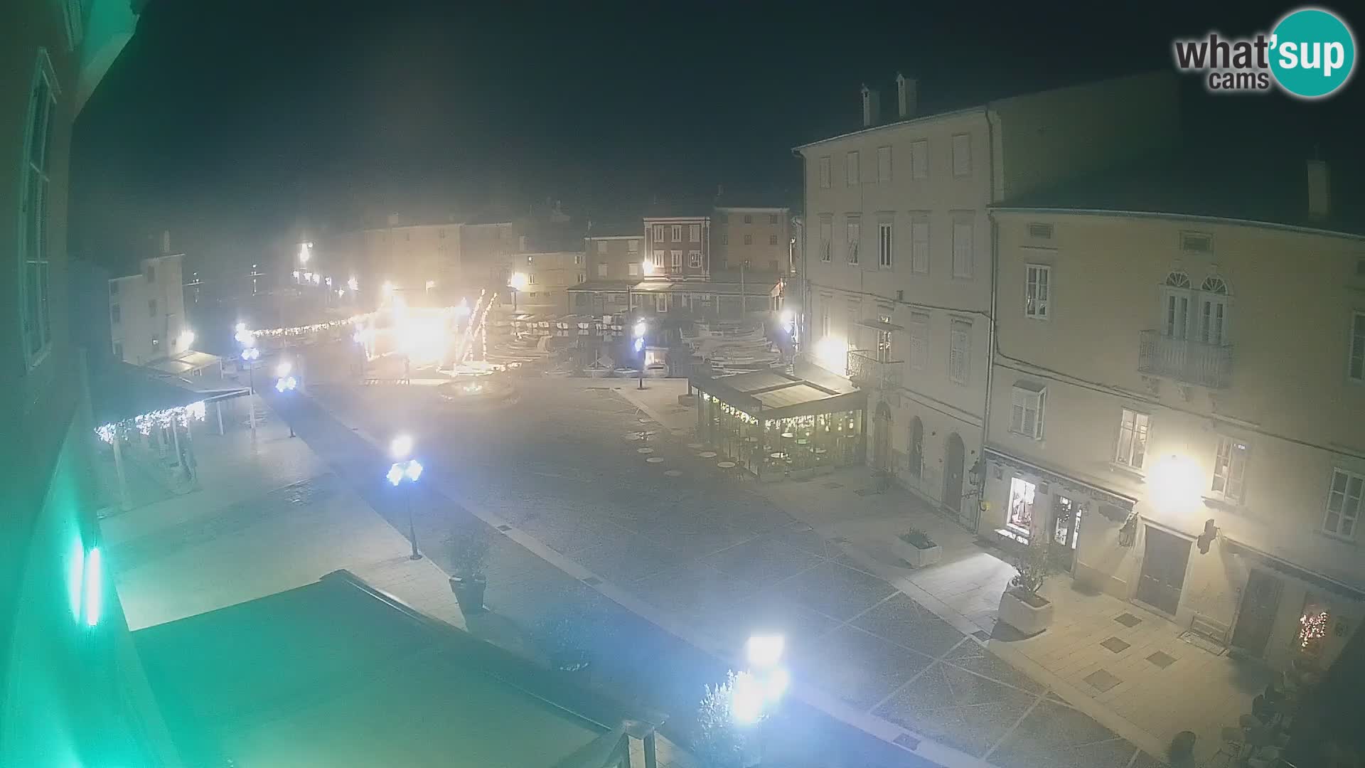 LIVE cam Cres Stadt – Hauptplatz und “mandrač” – Cres Insel – Kroatien