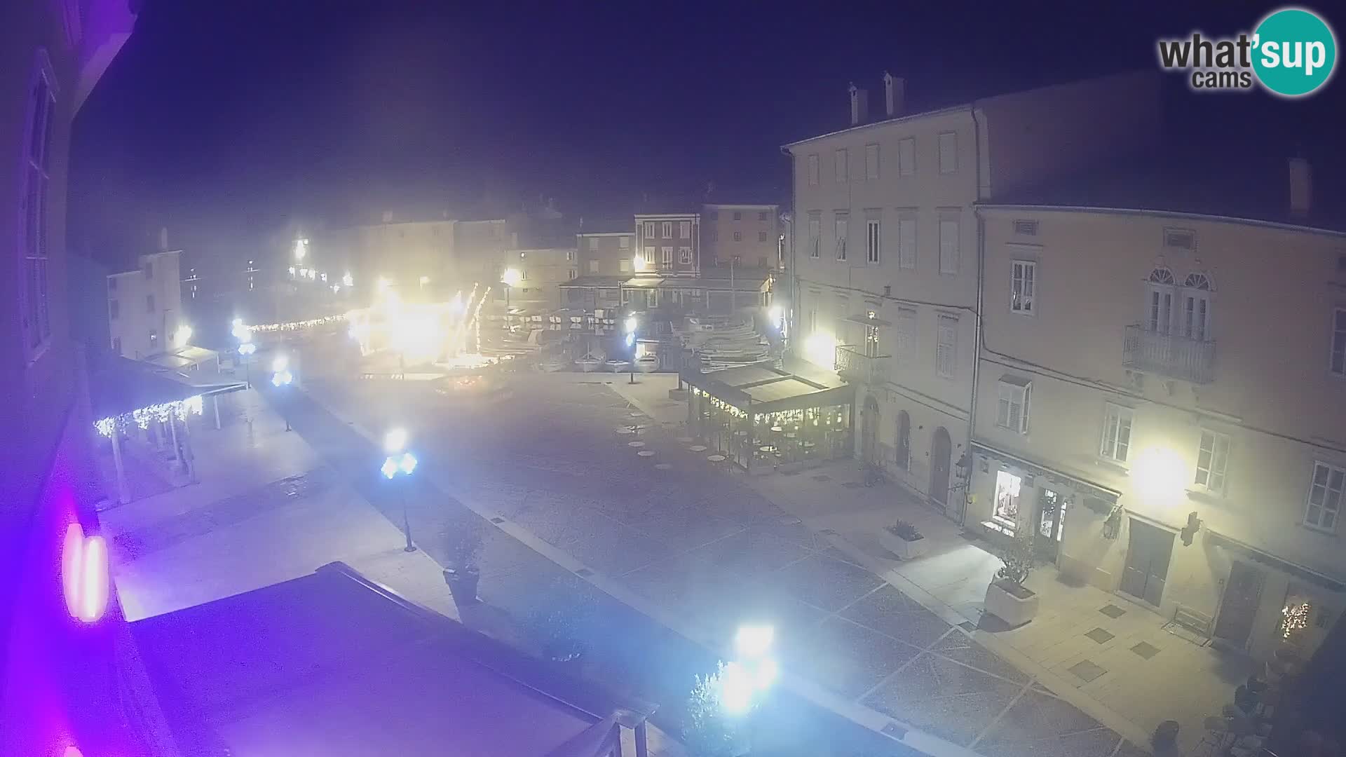 LIVE cam Cres città – piazza principale e “mandrač” – isola di Cherso – Croazia