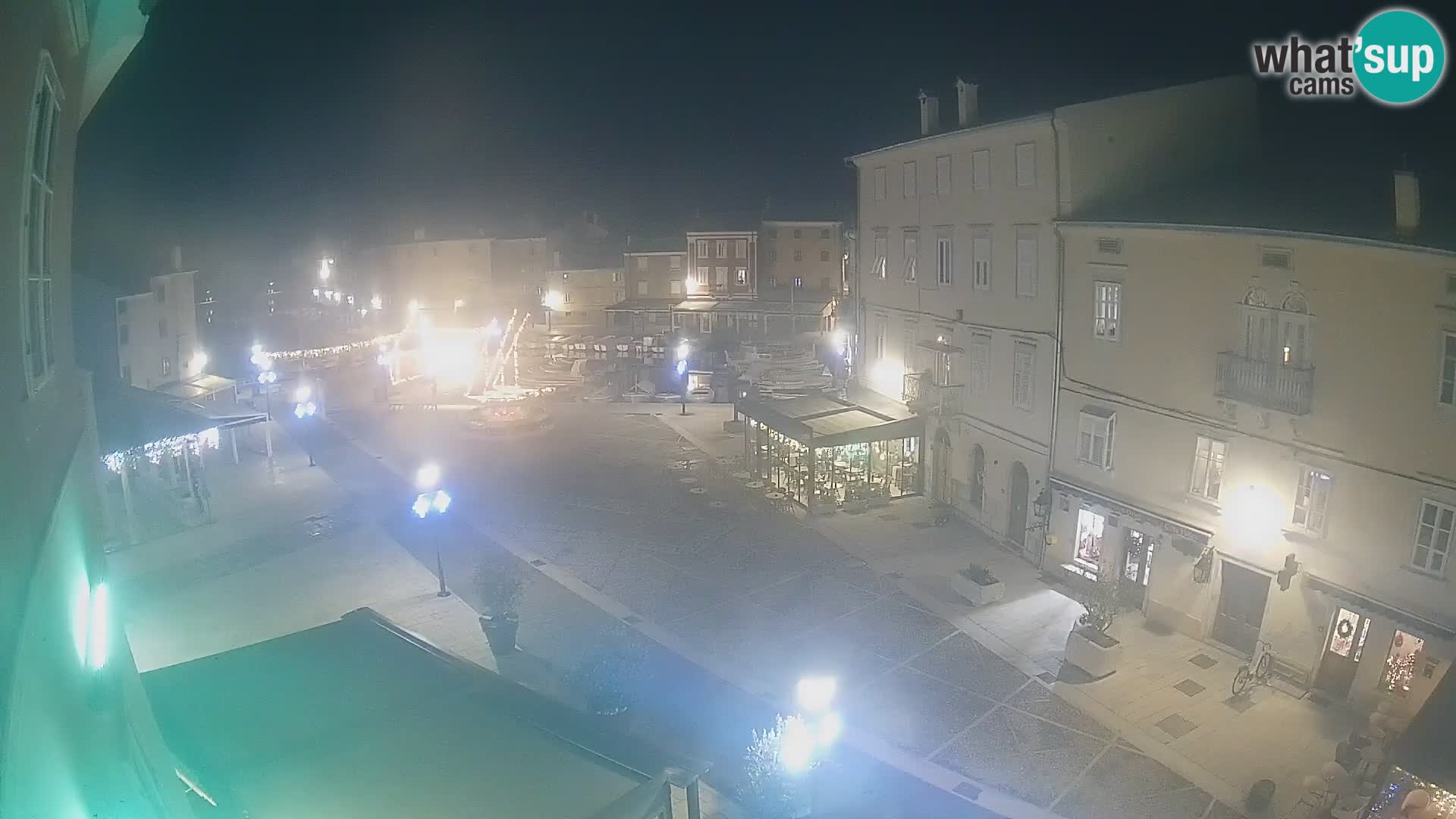 LIVE cam Cres città – piazza principale e “mandrač” – isola di Cherso – Croazia