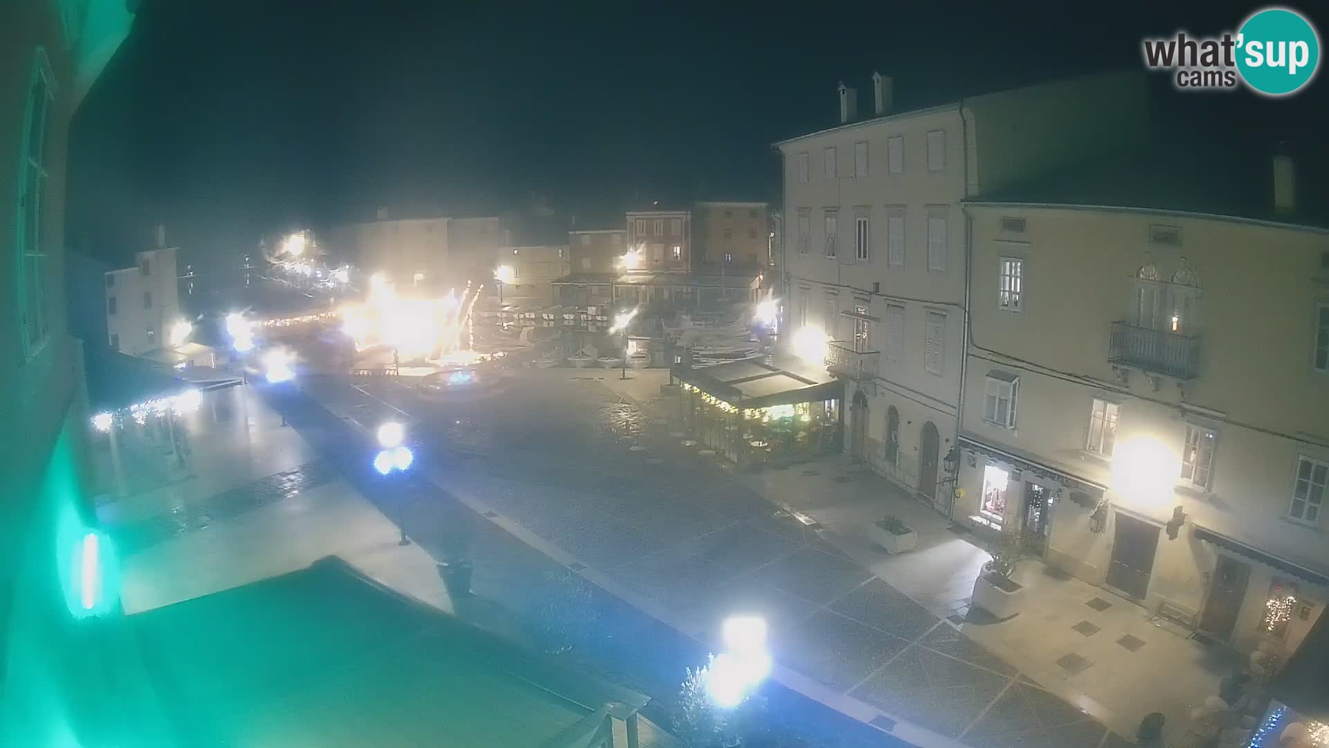 LIVE cam Cres città – piazza principale e “mandrač” – isola di Cherso – Croazia