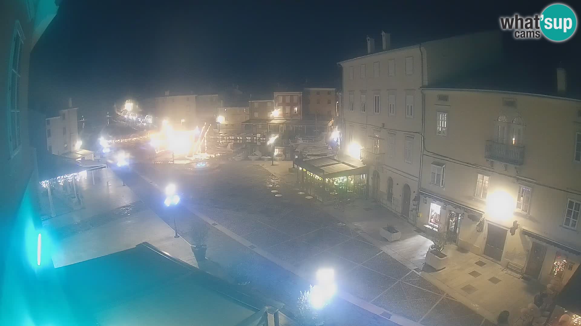 LIVE cam Cres Stadt – Hauptplatz und “mandrač” – Cres Insel – Kroatien