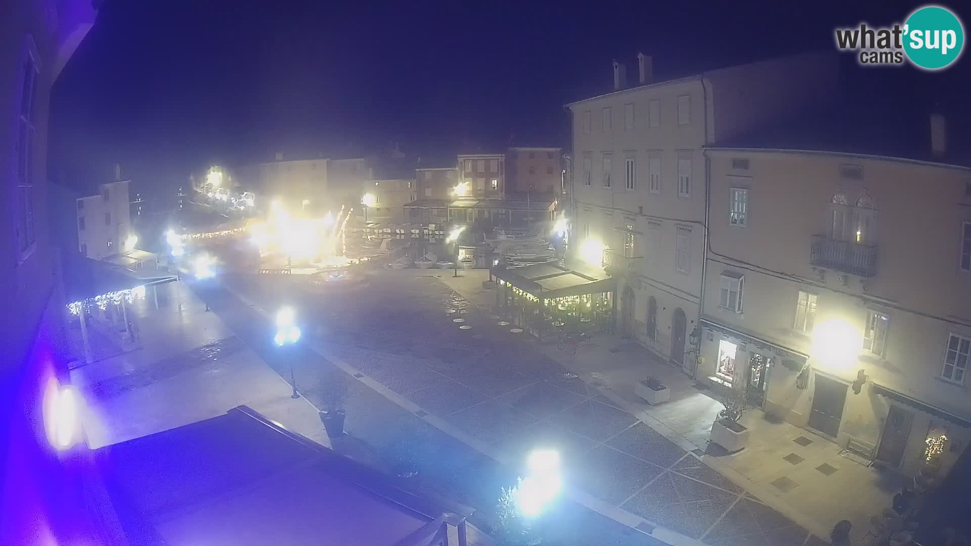 LIVE cam Cres city – place principale et “mandrač” – île de Cres – Croatie