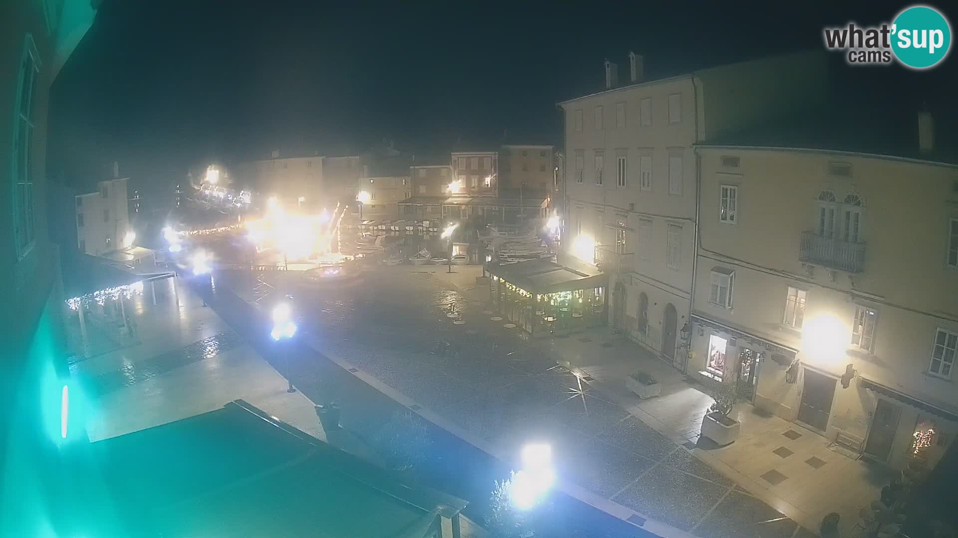 LIVE cam Cres città – piazza principale e “mandrač” – isola di Cherso – Croazia